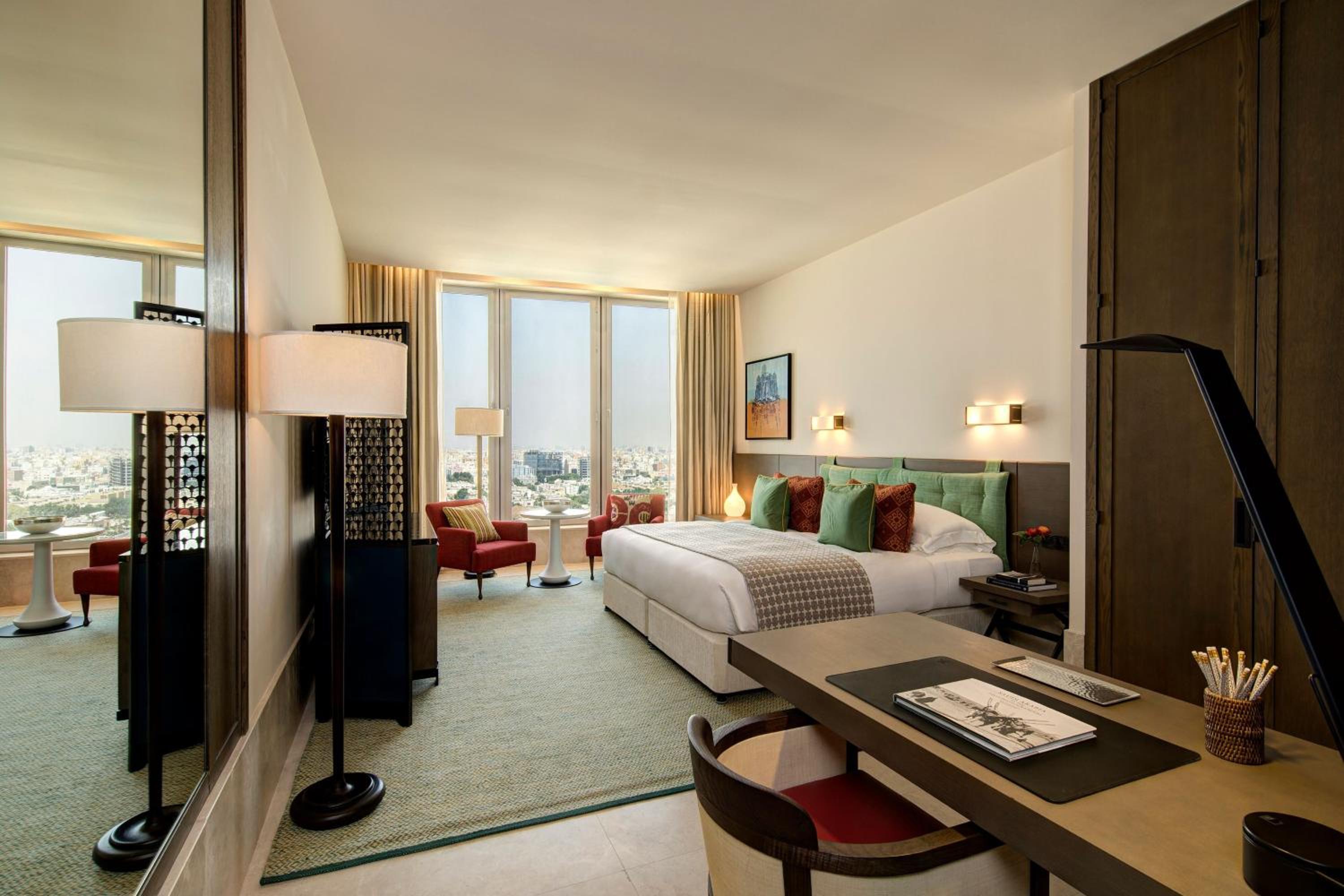 Superior Guest room, 1 King, High floor