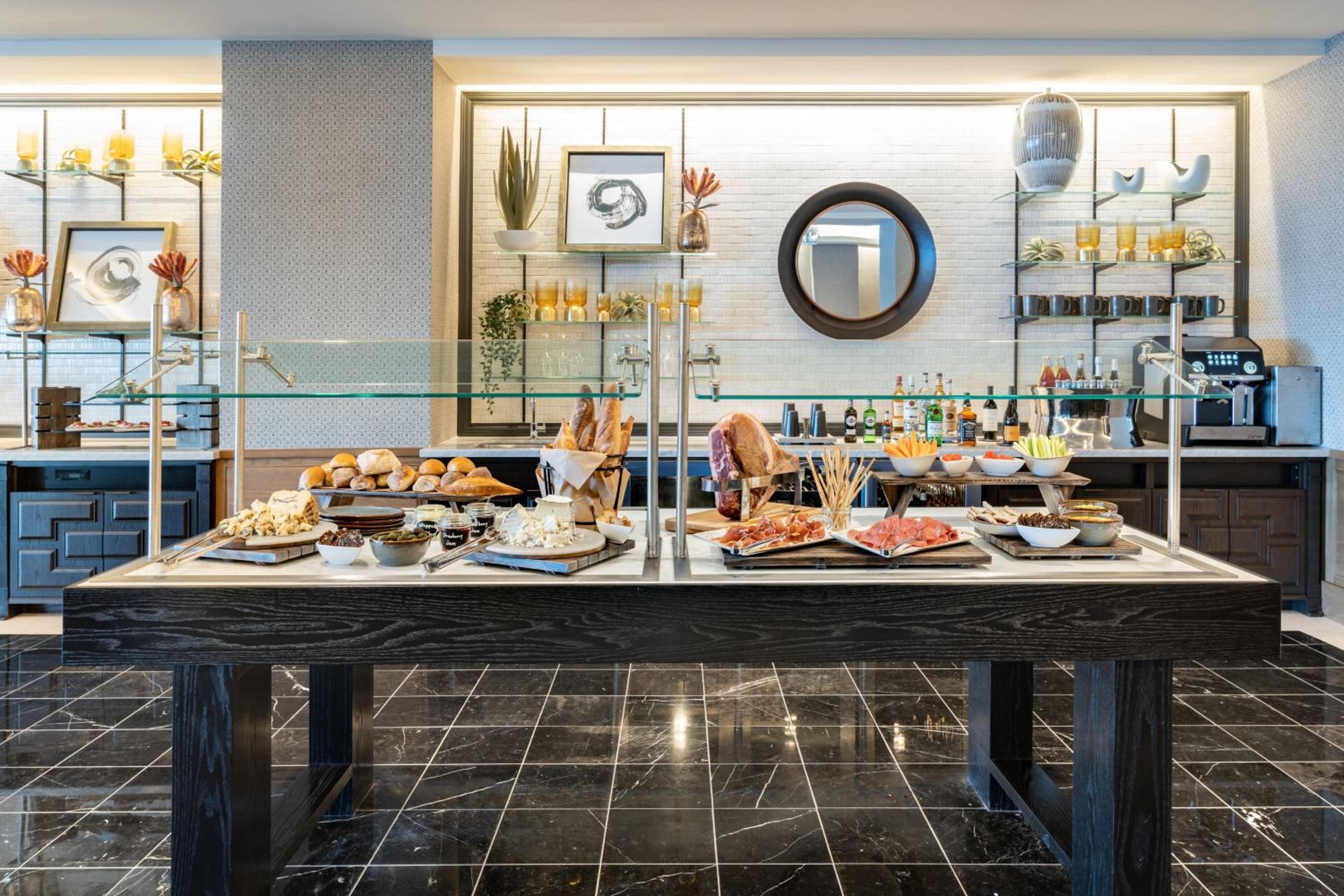 Guest room with 2 Queen, Executive lounge access, Water view