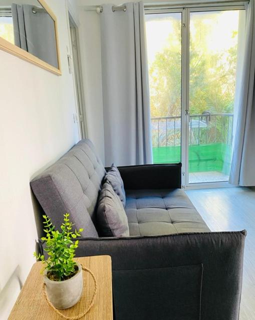 Basic Apartment photo 1