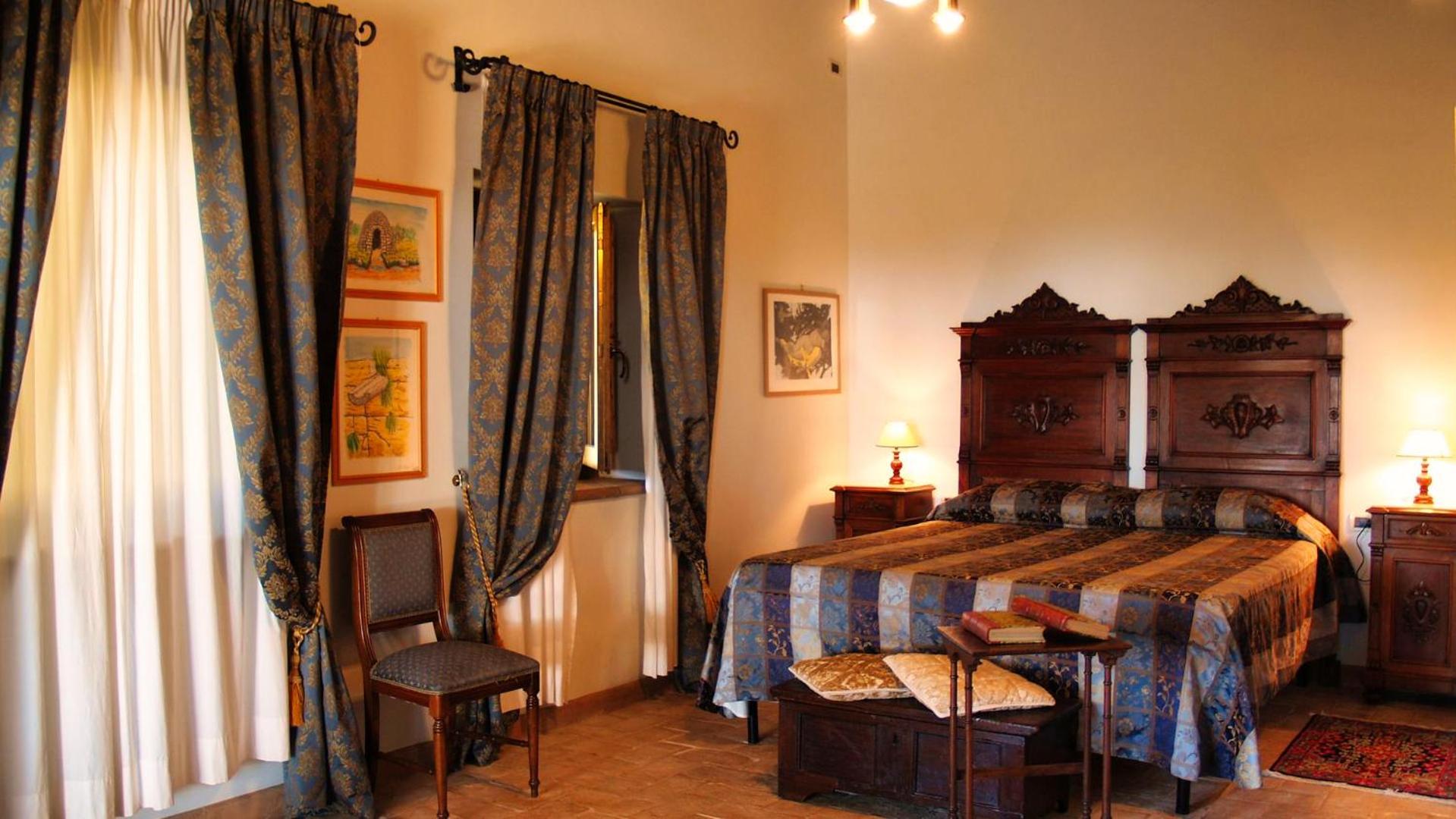 Double Room - Photo 12