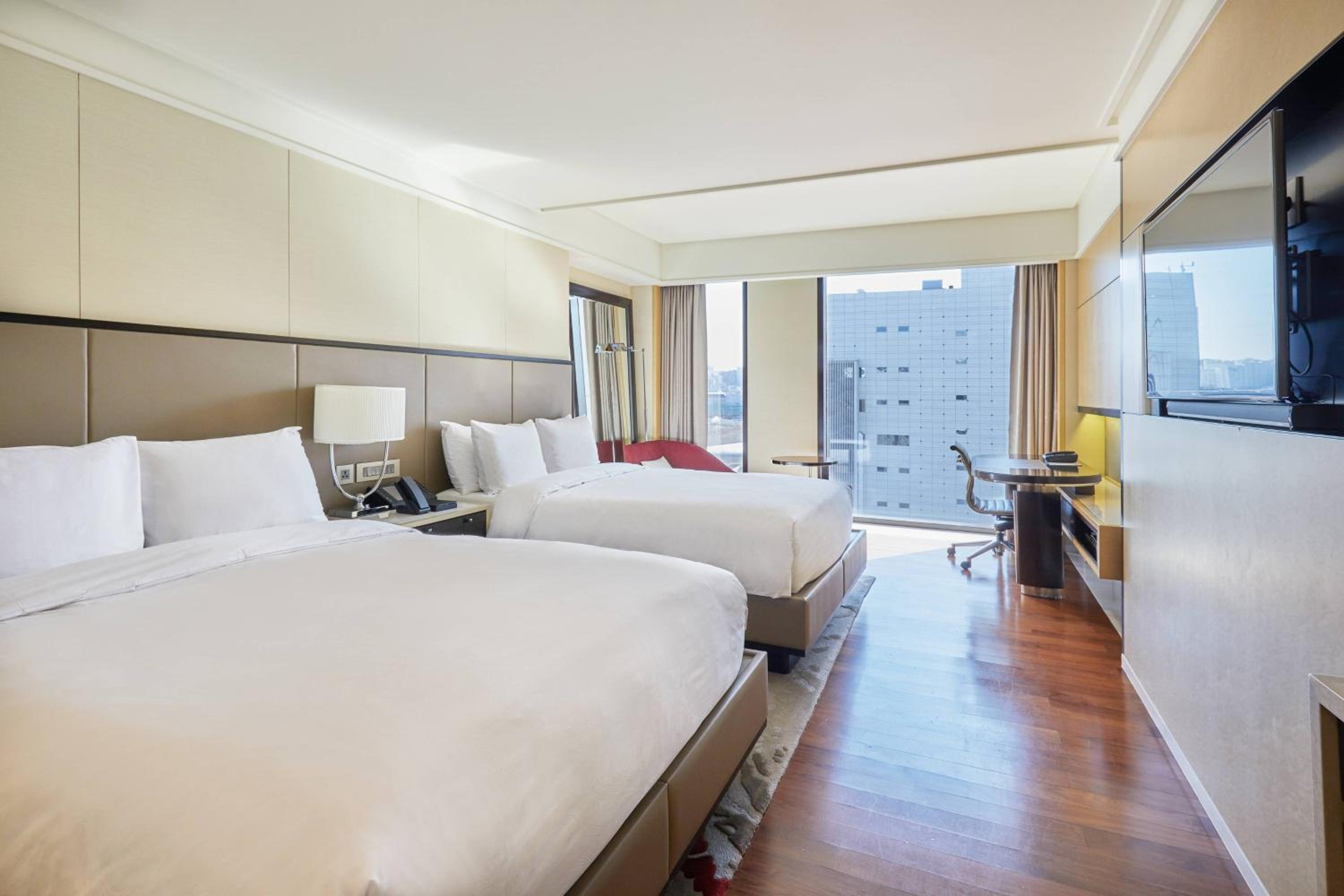 Executive lounge access, Deluxe Guest room, 2 Double photo 1