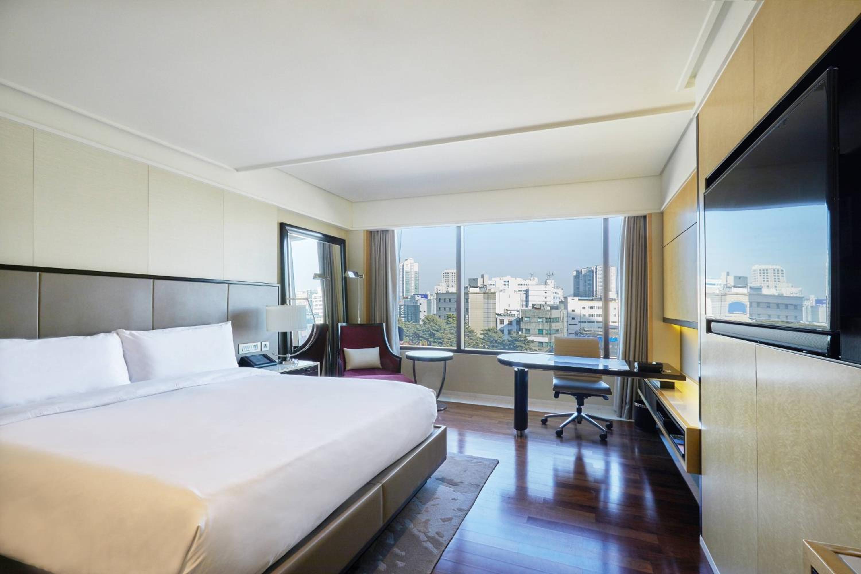 Executive lounge access, Deluxe Guest room, 1 King photo 2
