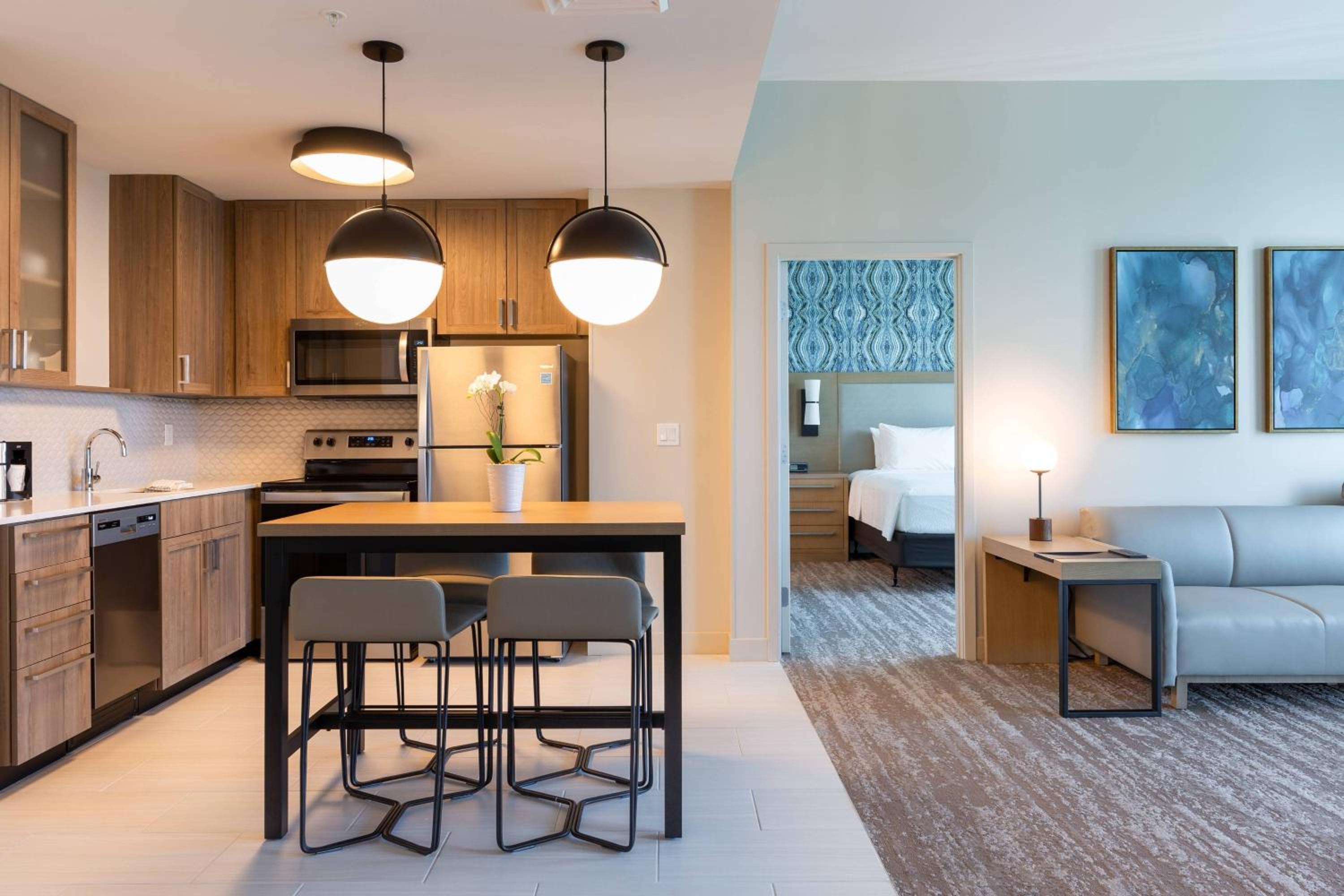 2 Bedroom Suite, Bedroom 1: 1 King, Bedroom 2: 1 King photo 3