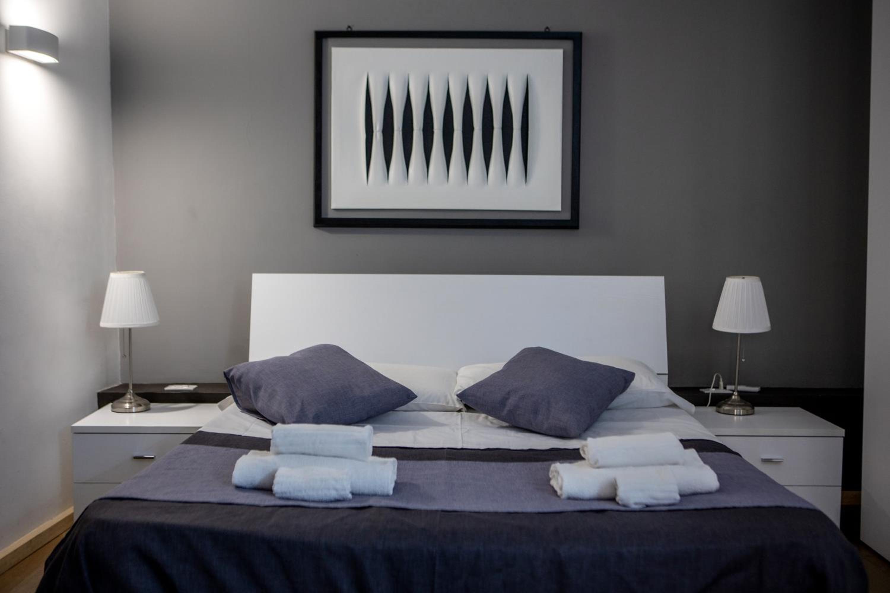 One-Bedroom Apartment - Photo 36