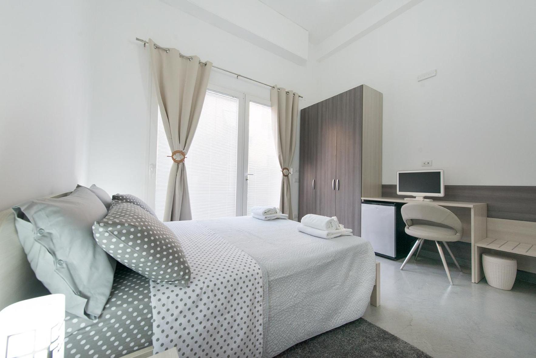 Double Room With Private External Bathroom