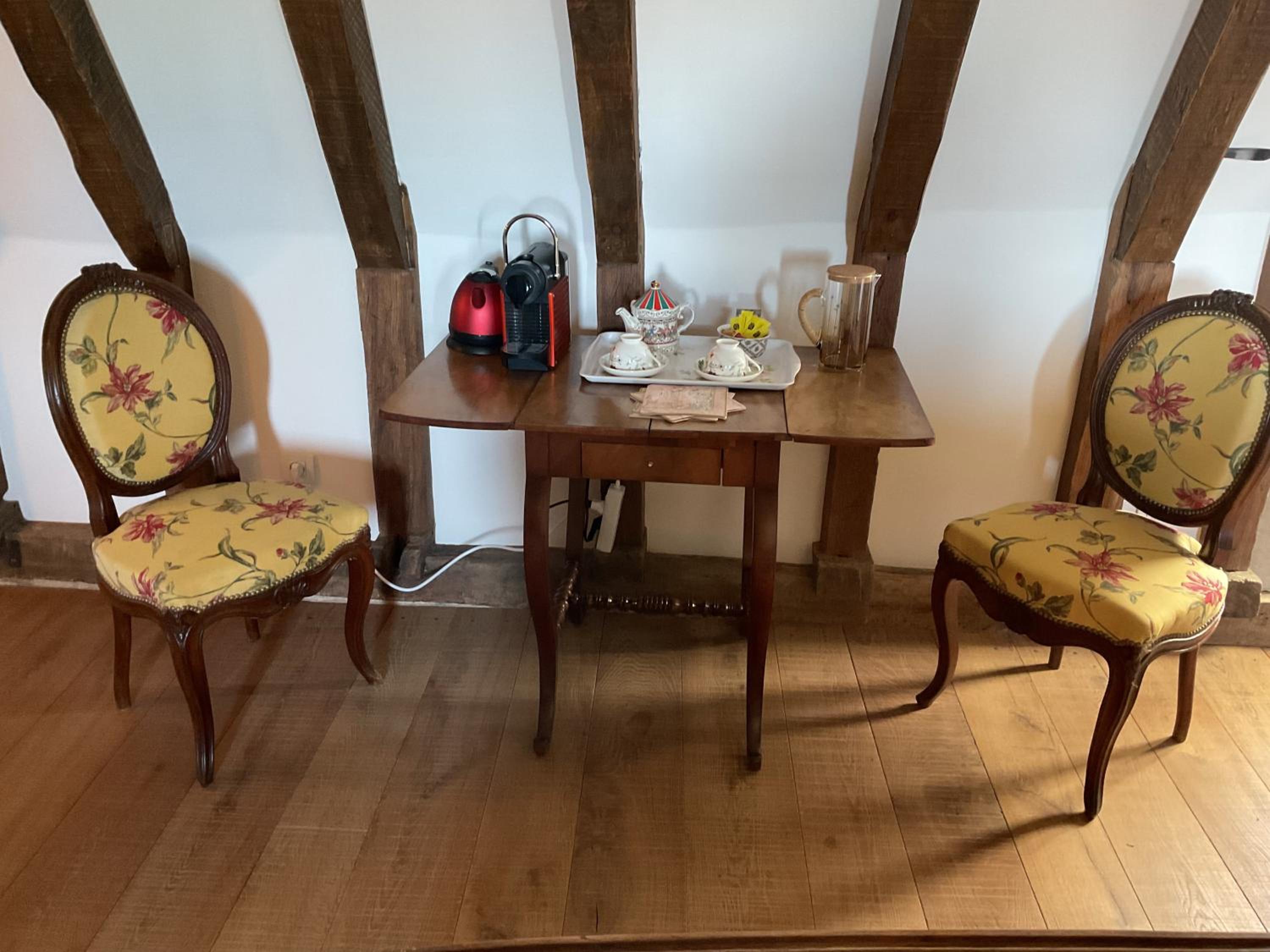 Deluxe Double Room photo 3