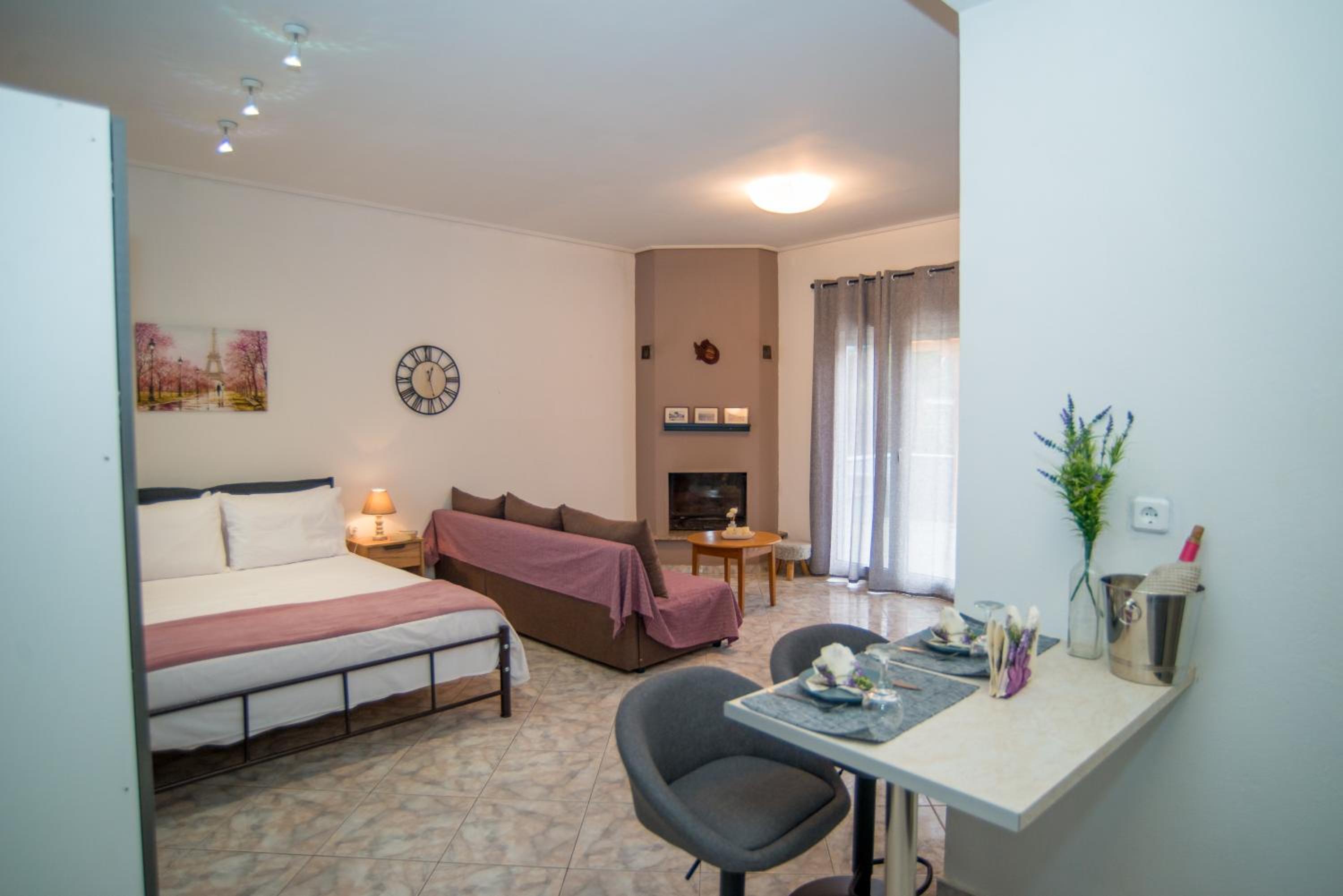 One-Bedroom Apartment