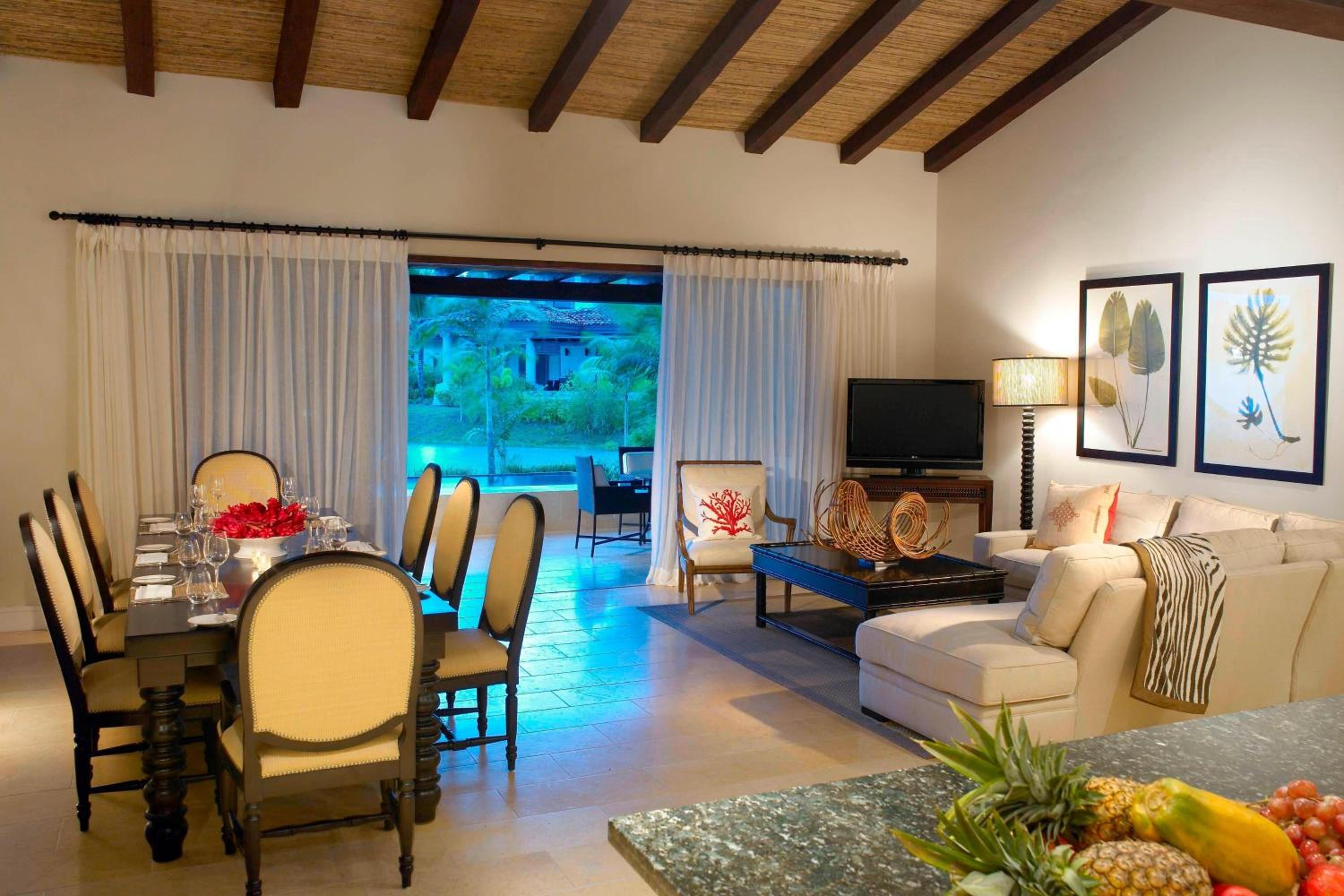 Four Bedroom Villa - Photo 3