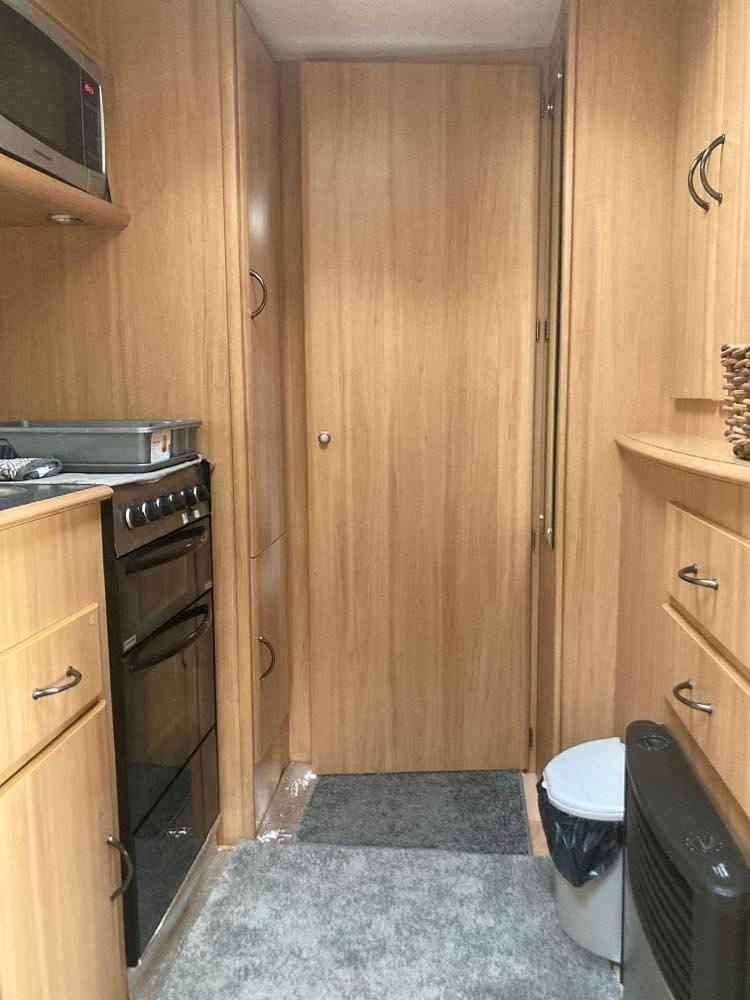 Caravan photo 2