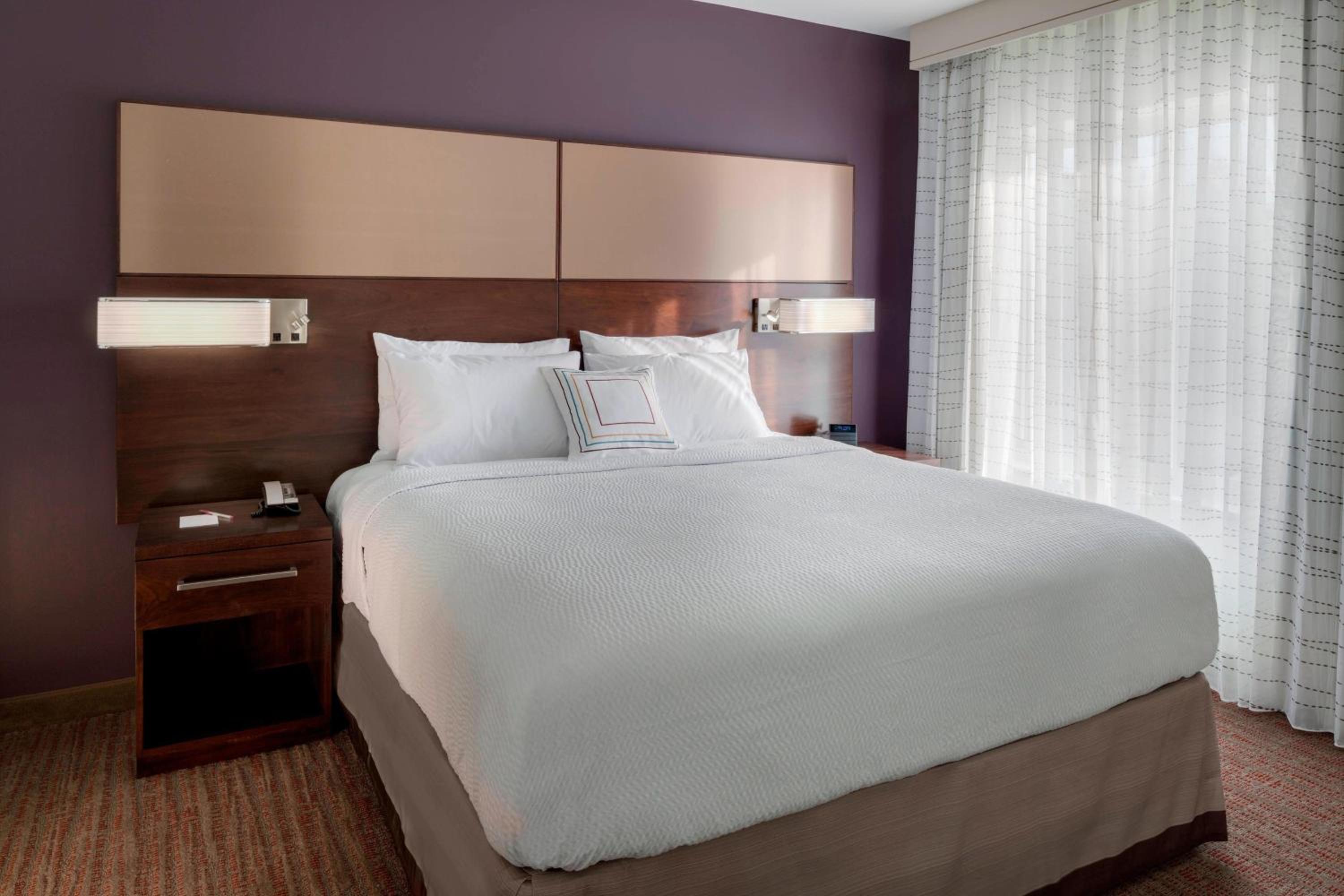 Two Bedroom Queen Suite - Photo 1
