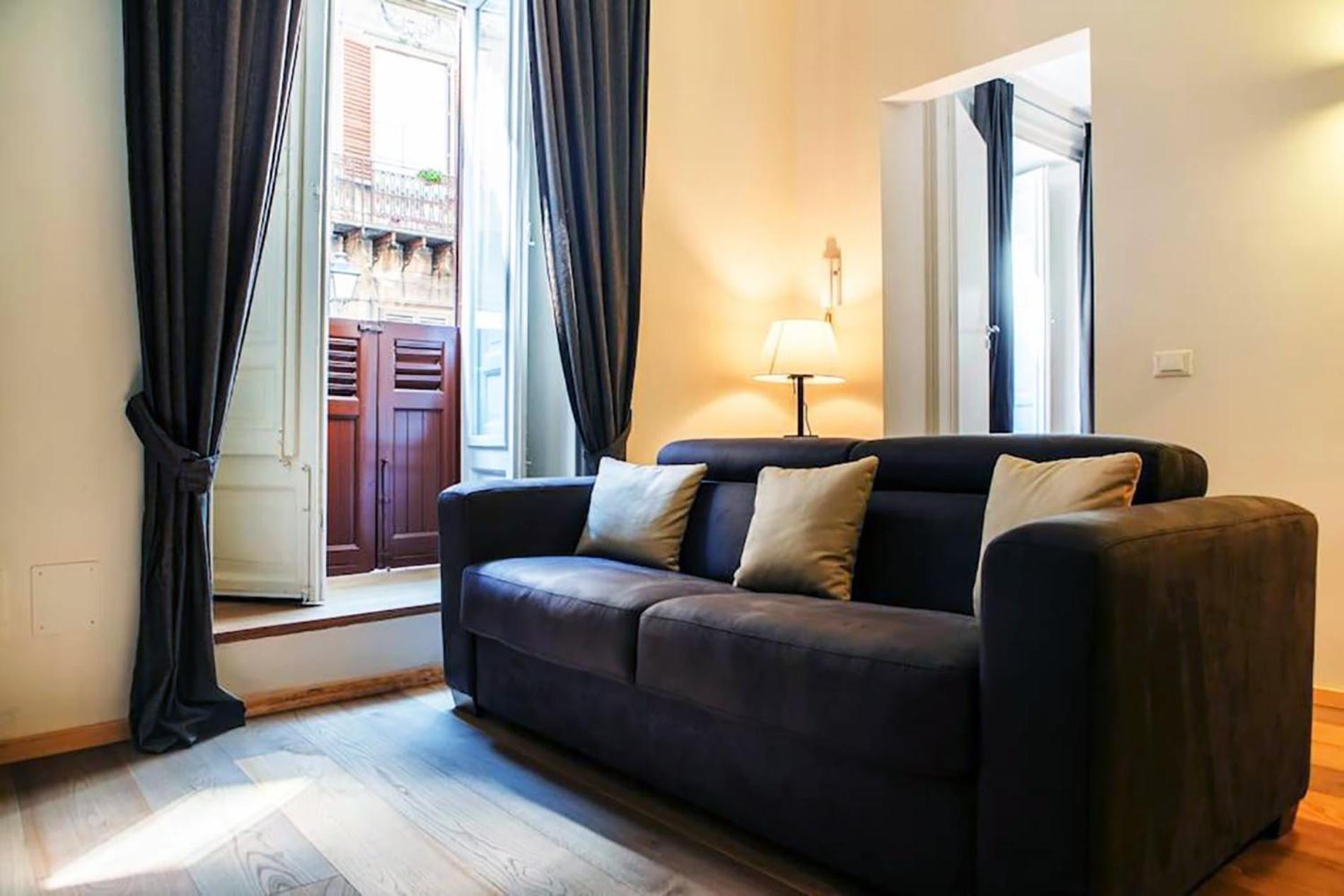 One-Bedroom Apartment - Photo 11