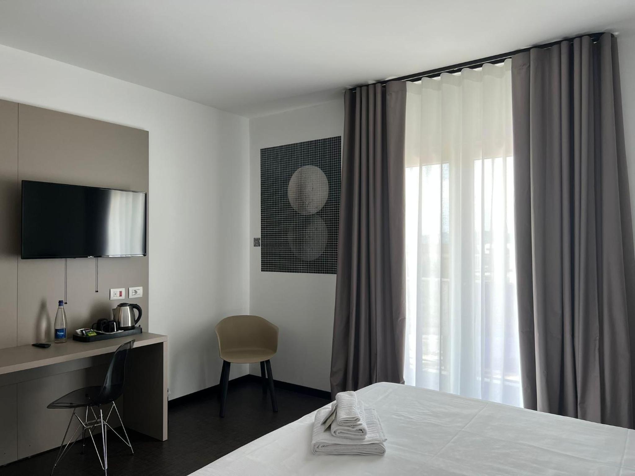 Double Room - Photo 1