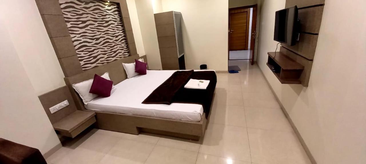 Double Or Twin Room photo 2