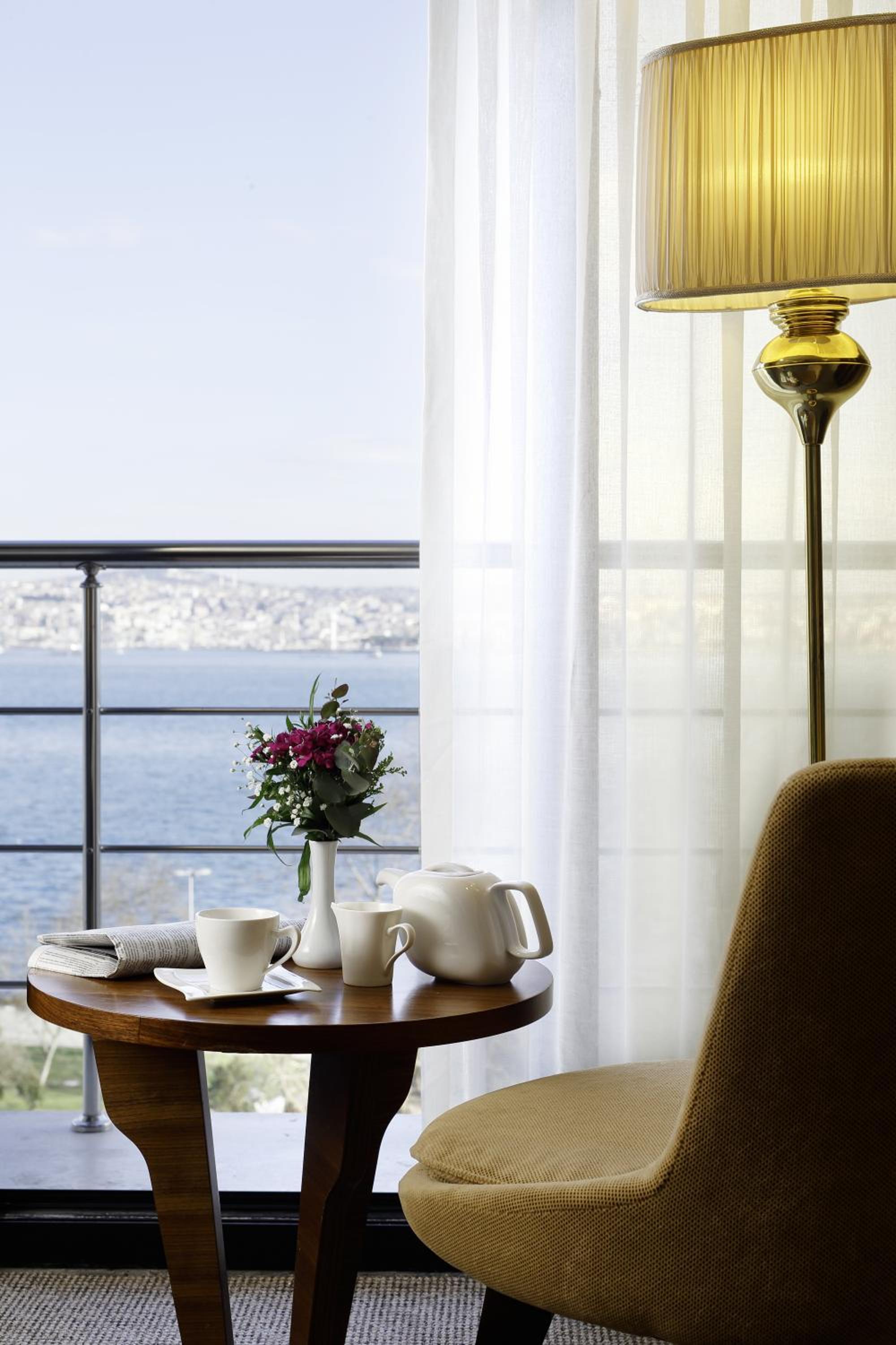 Deluxe Suite with Bosphorus View photo 2