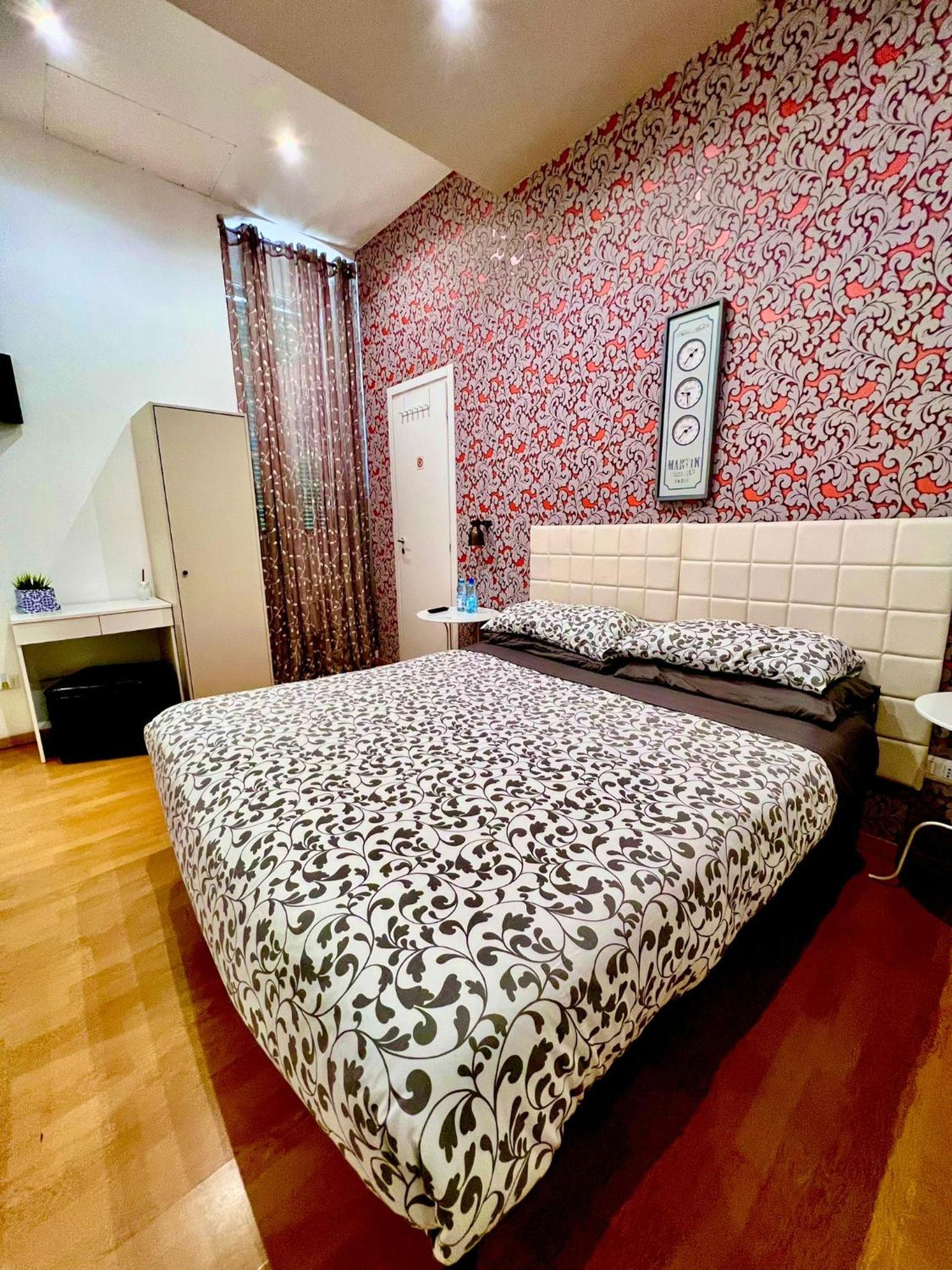 Double or Twin Room photo 1