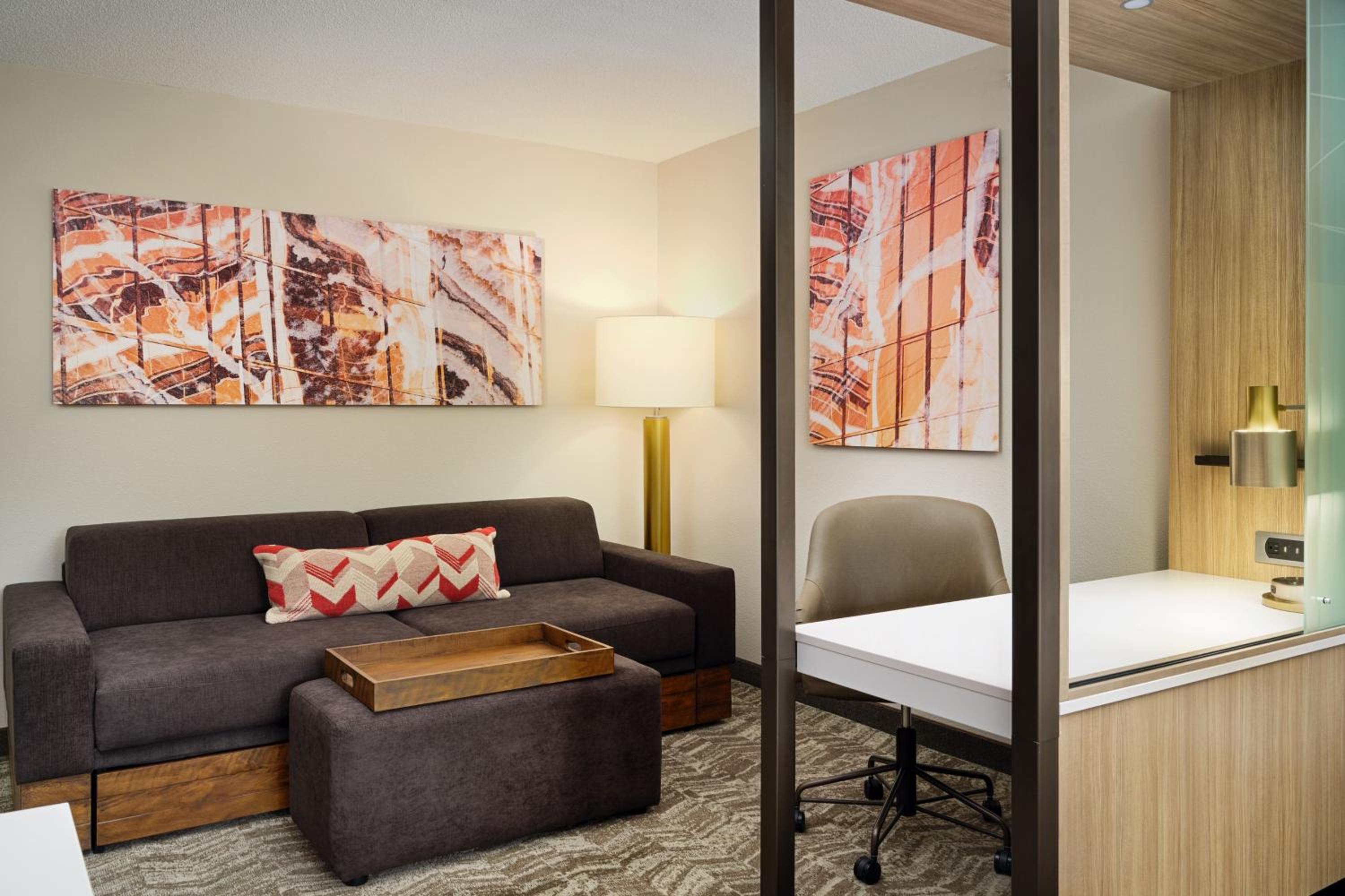 Studio, Executive Suite, 1 King (Hearing Accessible)