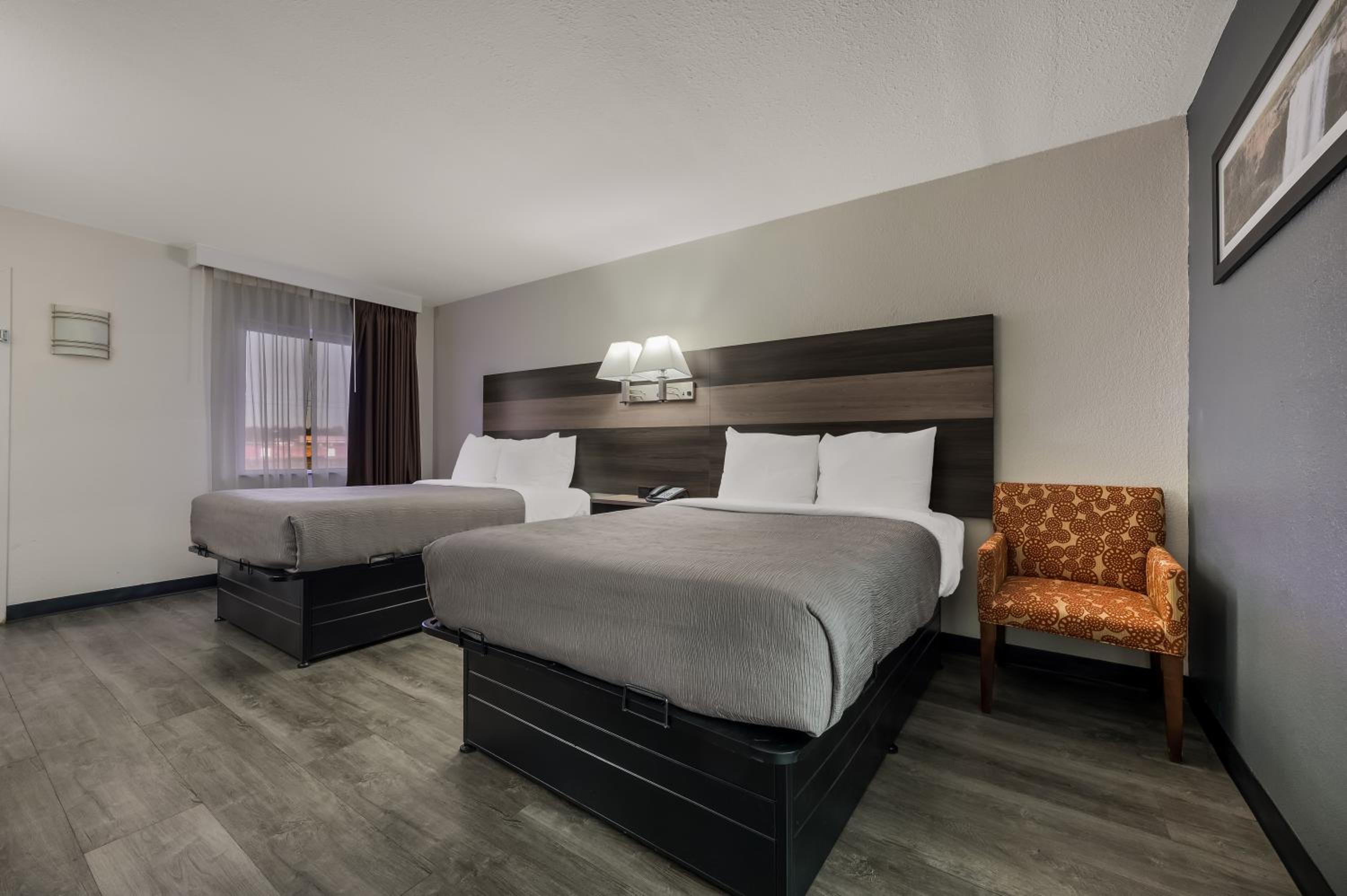 Double Room with Two Double Beds - Non-Smoking - Photo 1