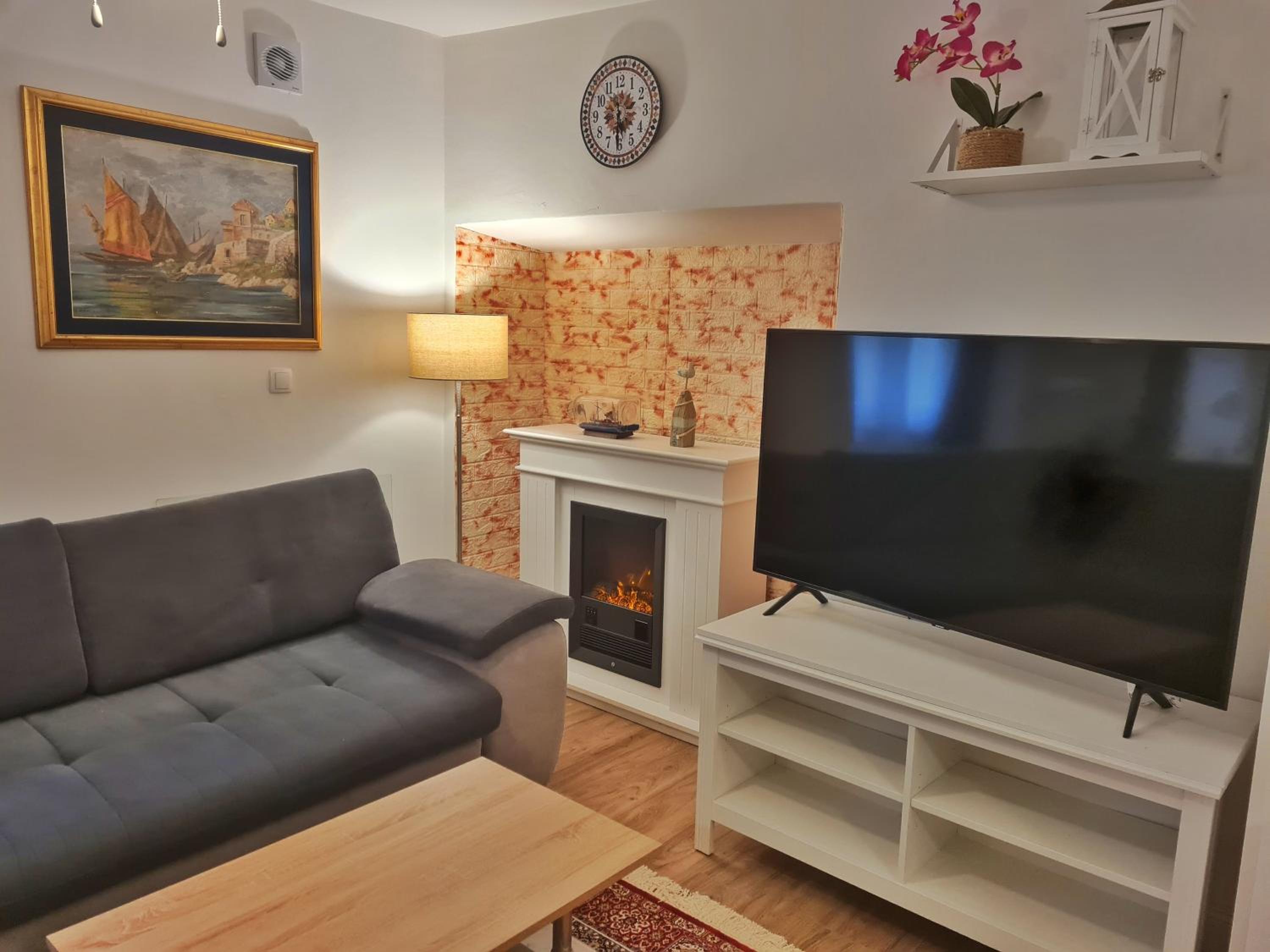 Three-Bedroom House photo 1