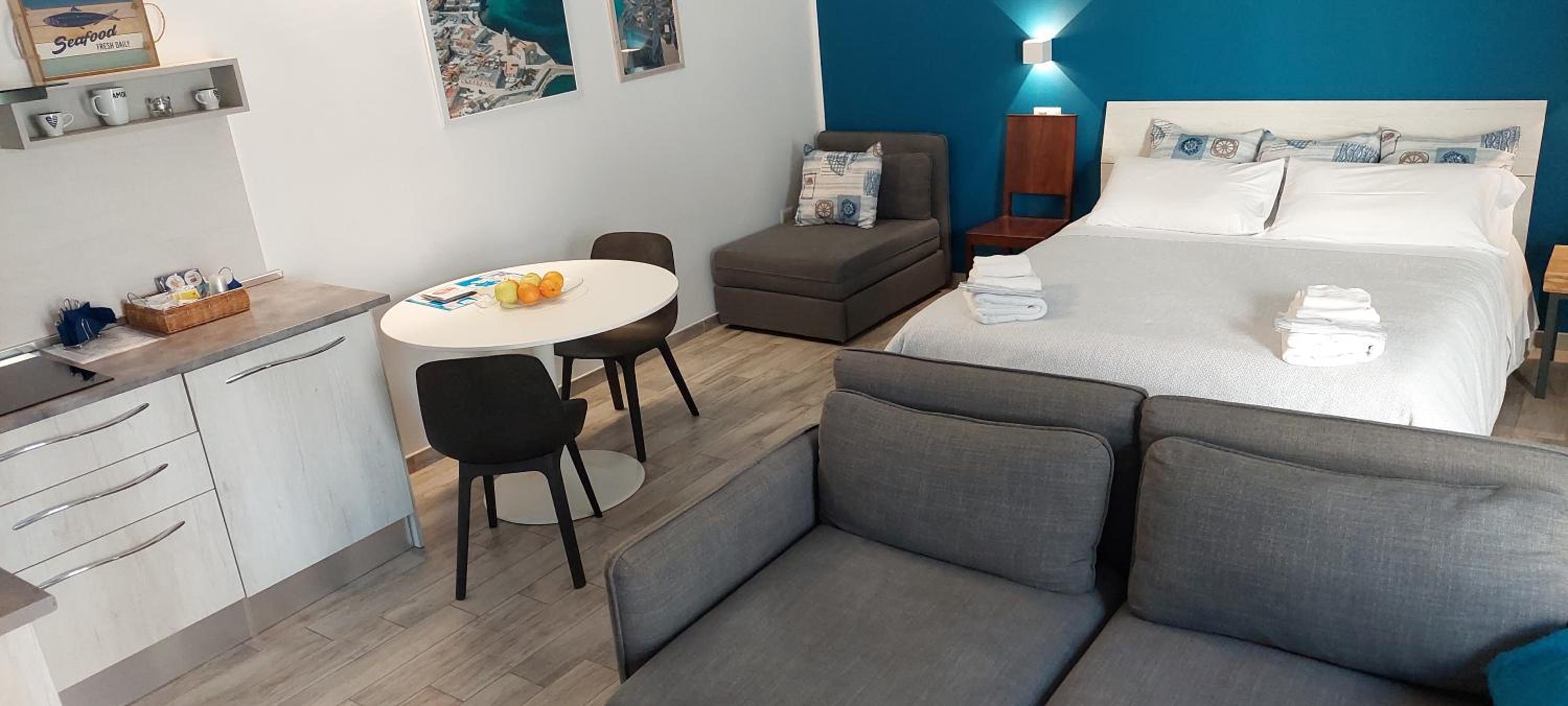 Deluxe Double or Twin Room photo 3