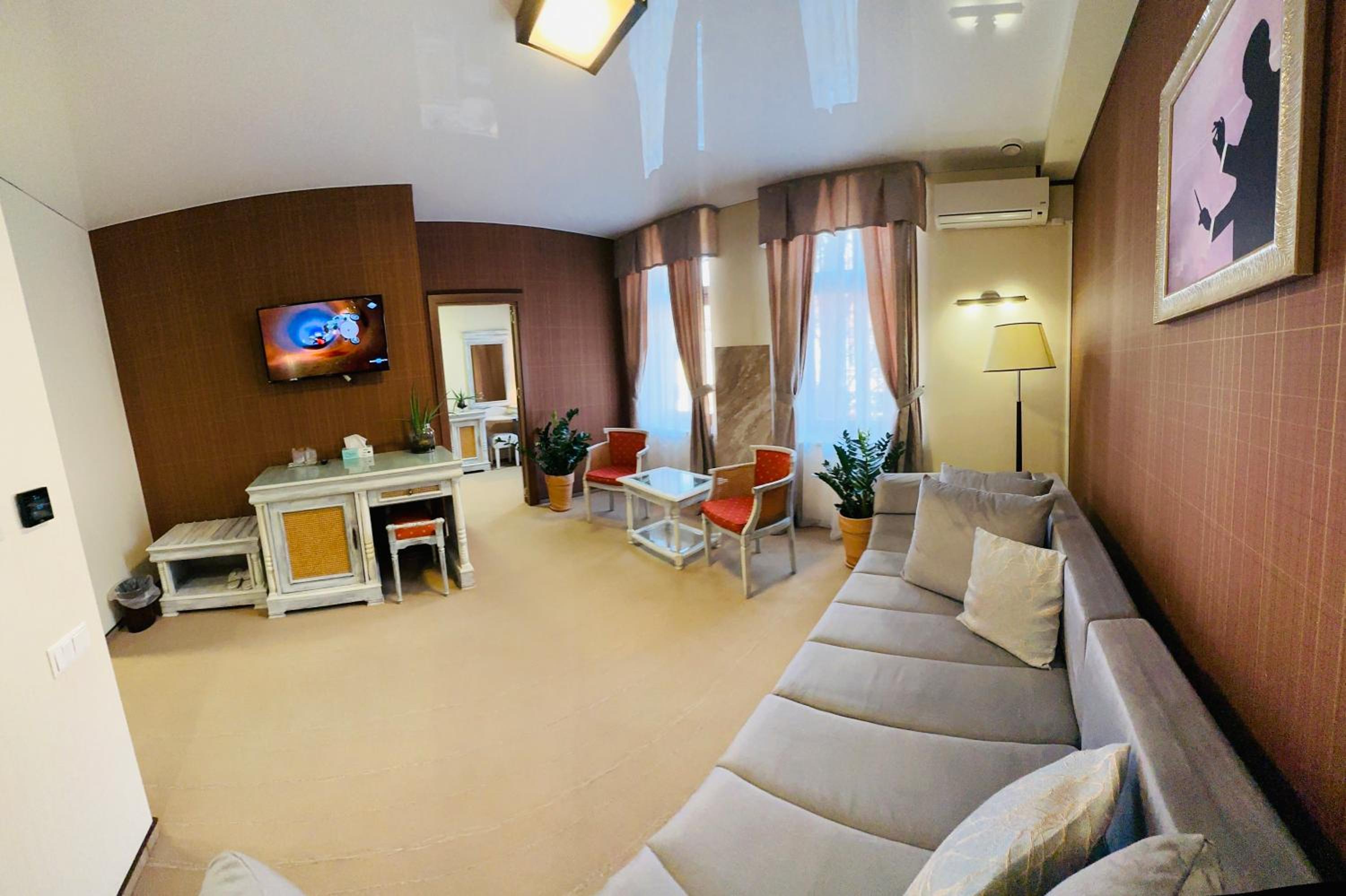 Family Suite - Photo 32