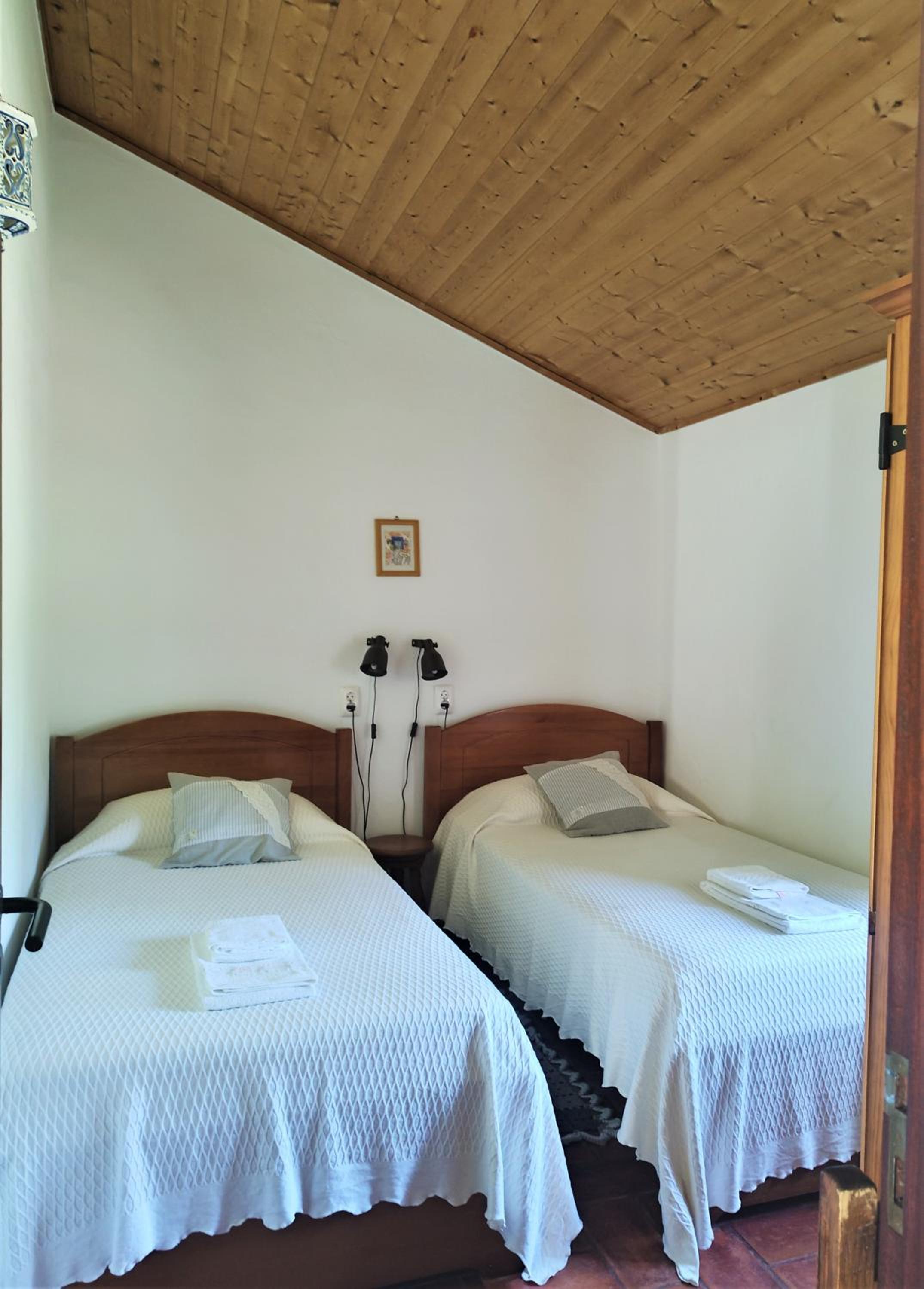 Apartment with Pool View  - Photo 13