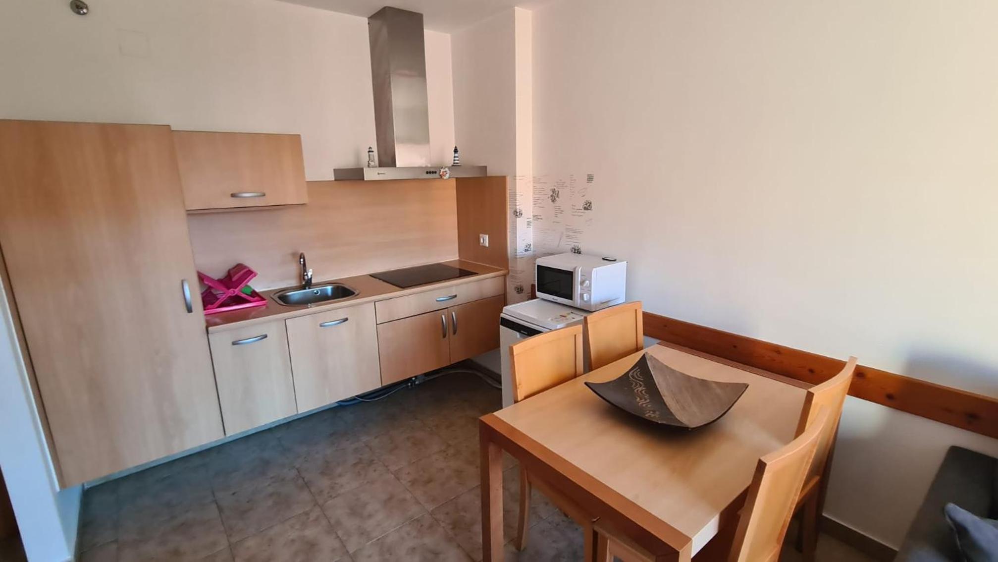 One-Bedroom Apartment photo 2