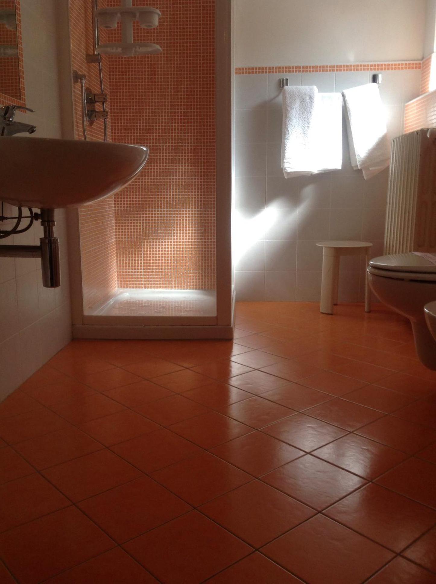 Triple Room - Photo 7