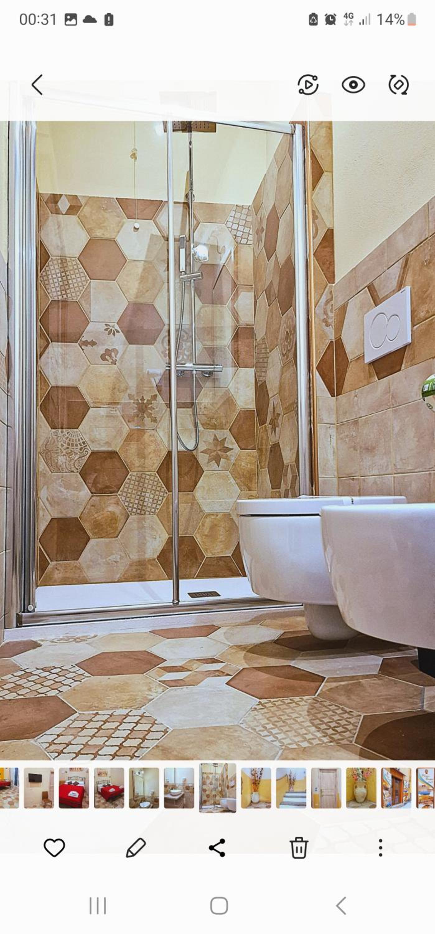 Quadruple Room with Private Bathroom photo 2