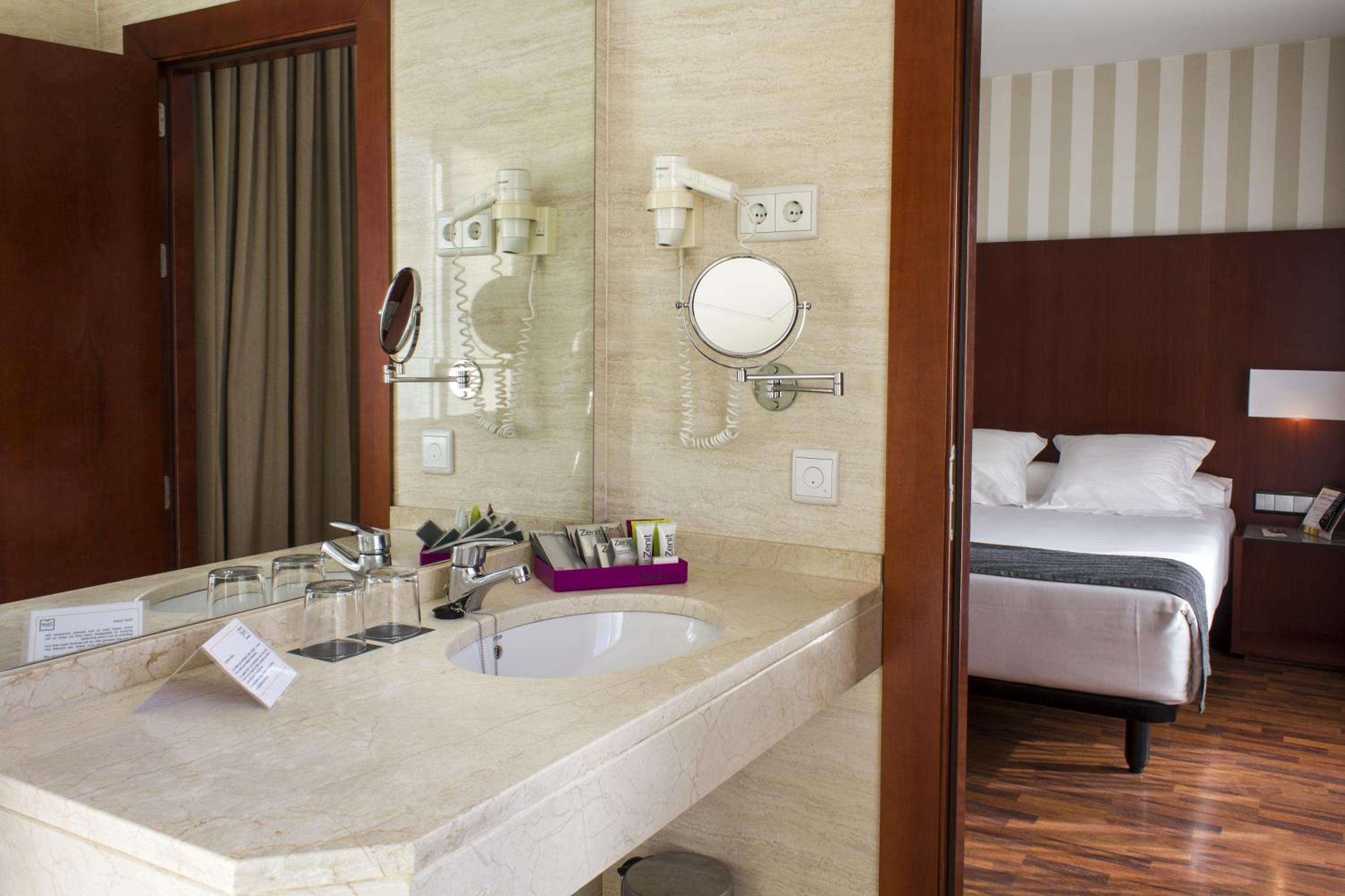 Double Room - Single Use - Photo 2