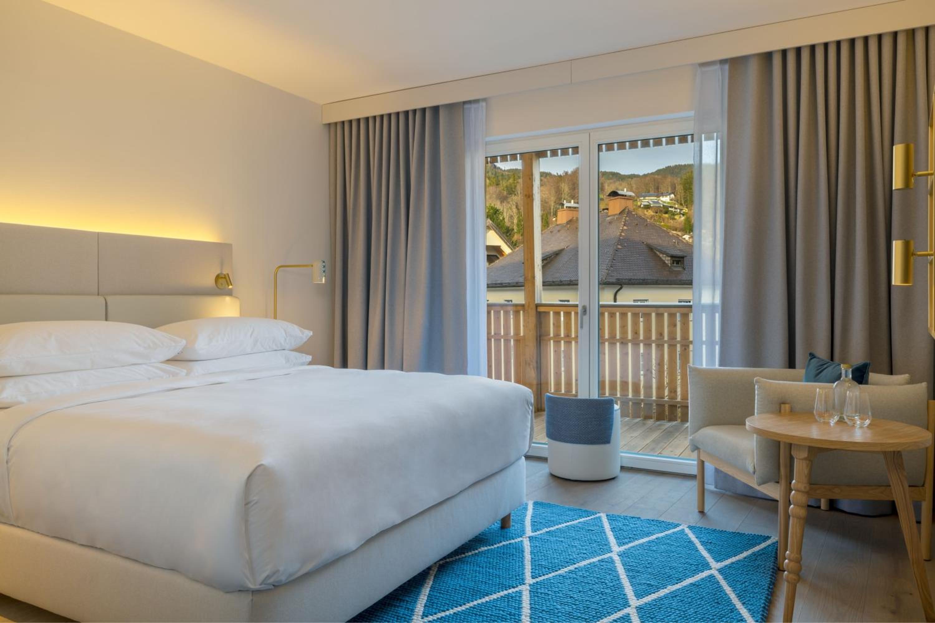 Bliss King Room with Balcony