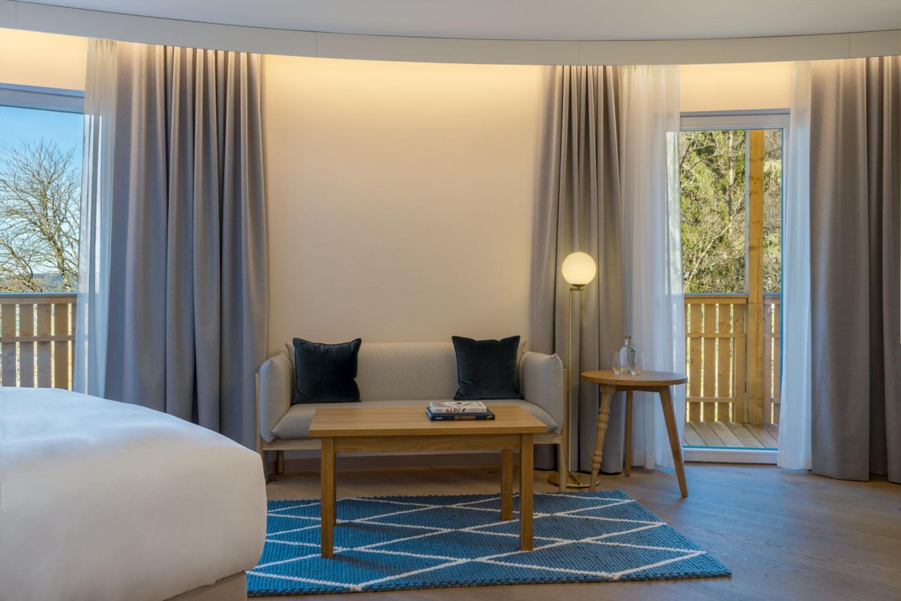 Bliss Deluxe King Room - Facilities Access - Photo 1