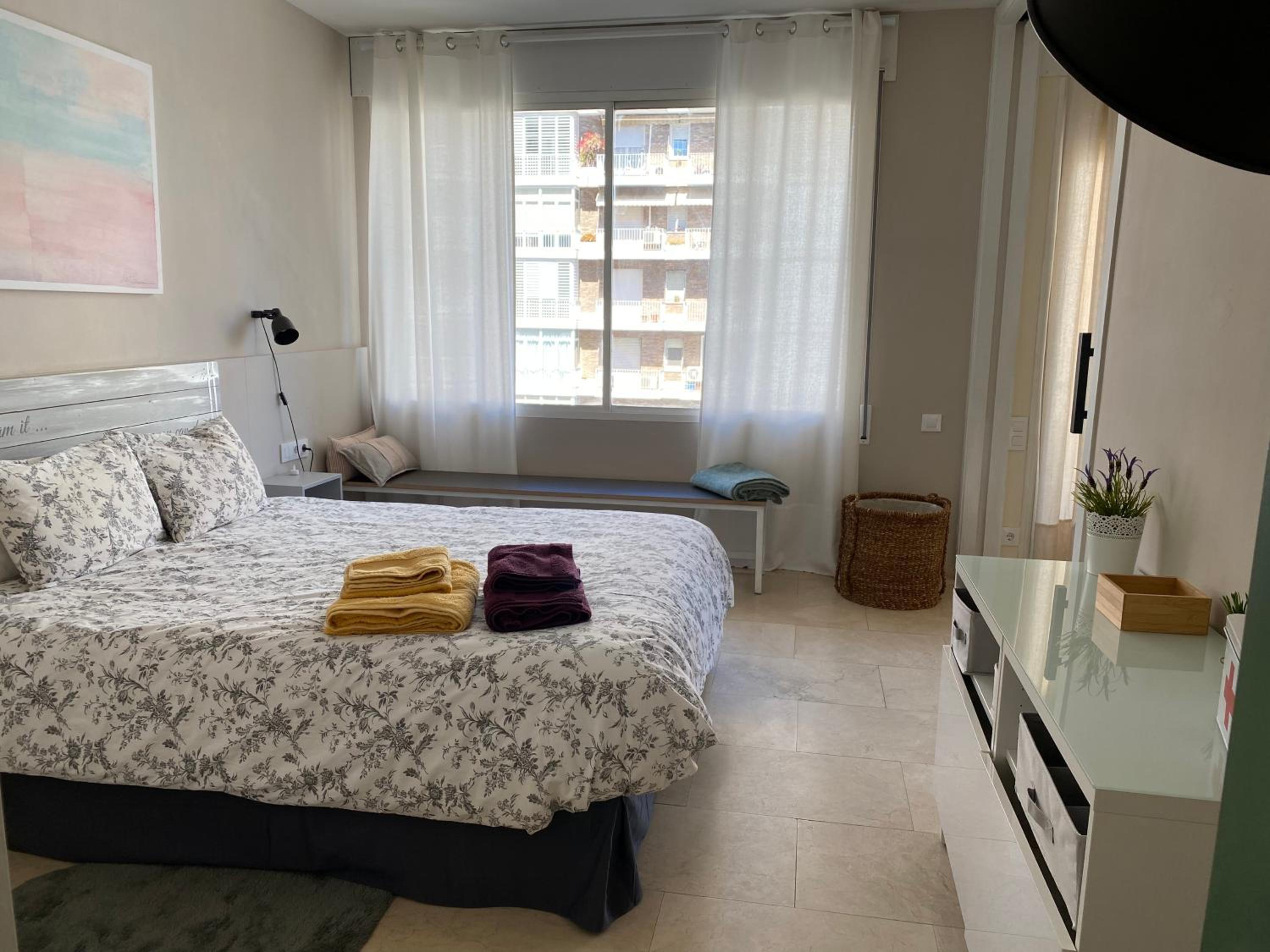One-Bedroom Apartment photo 3