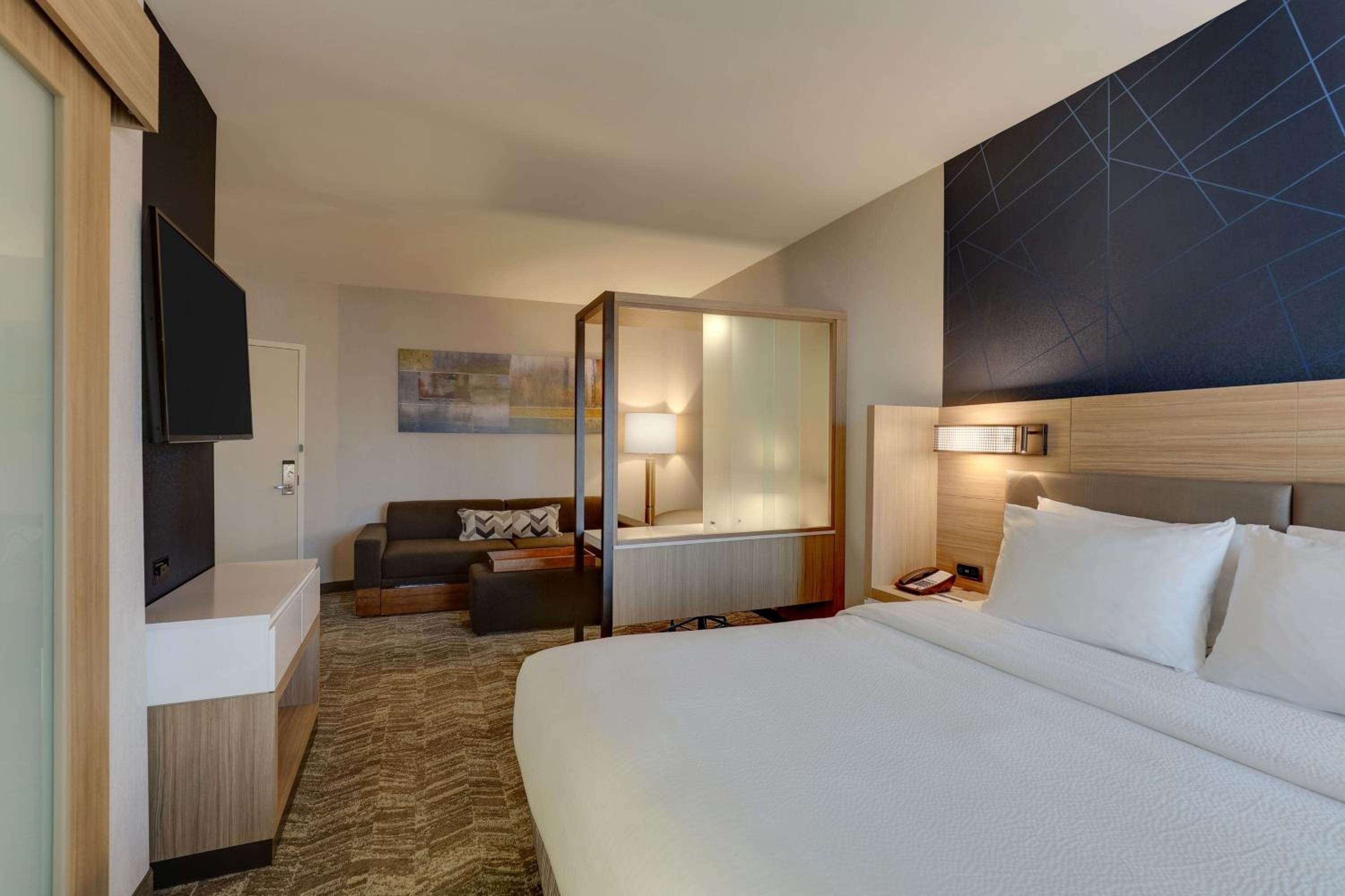 King  Room - Hearing Accessible - Photo 2