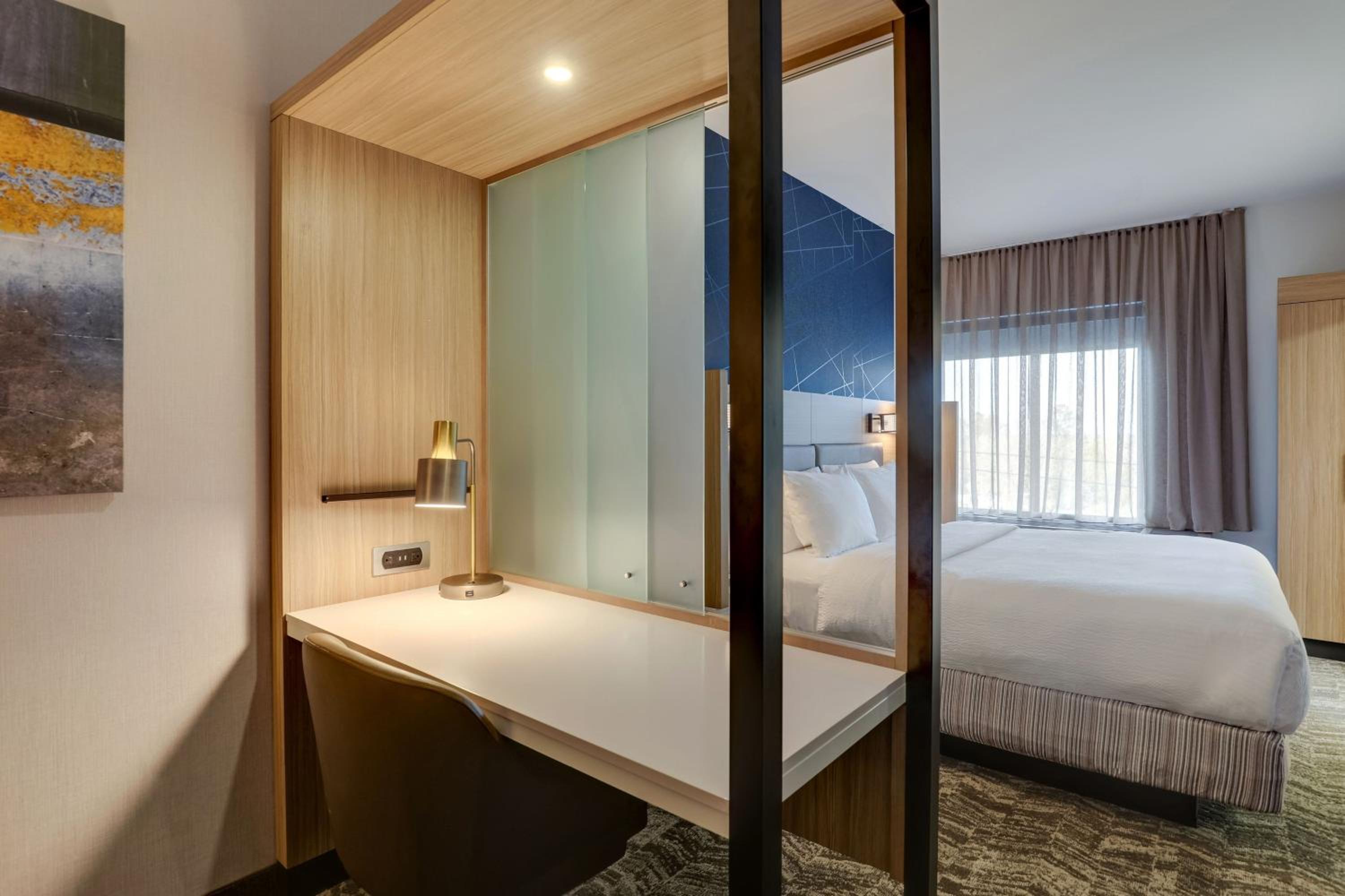 King  Room - Hearing Accessible - Photo 3