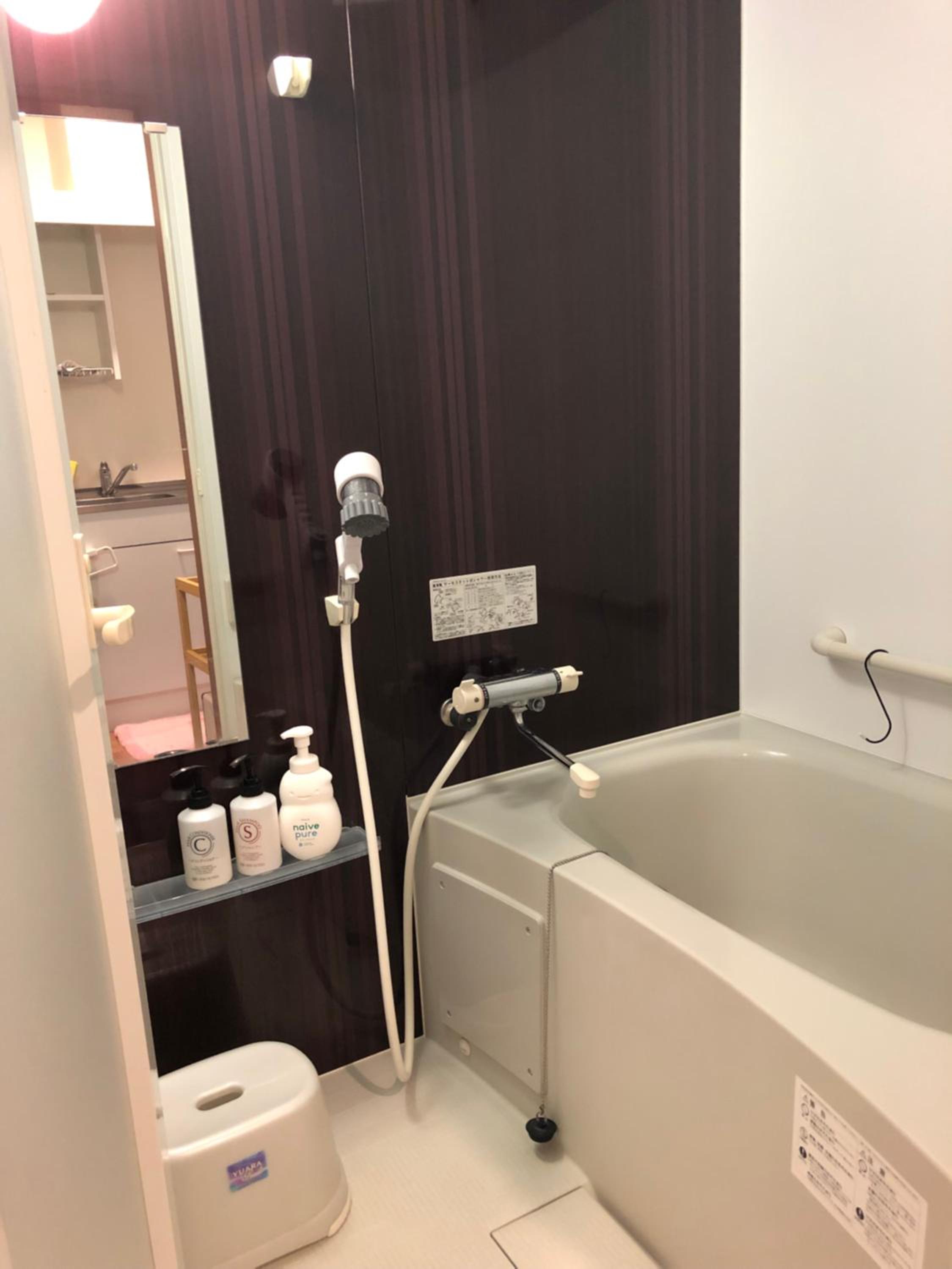 Twin Room with Extra Bed - Photo 2