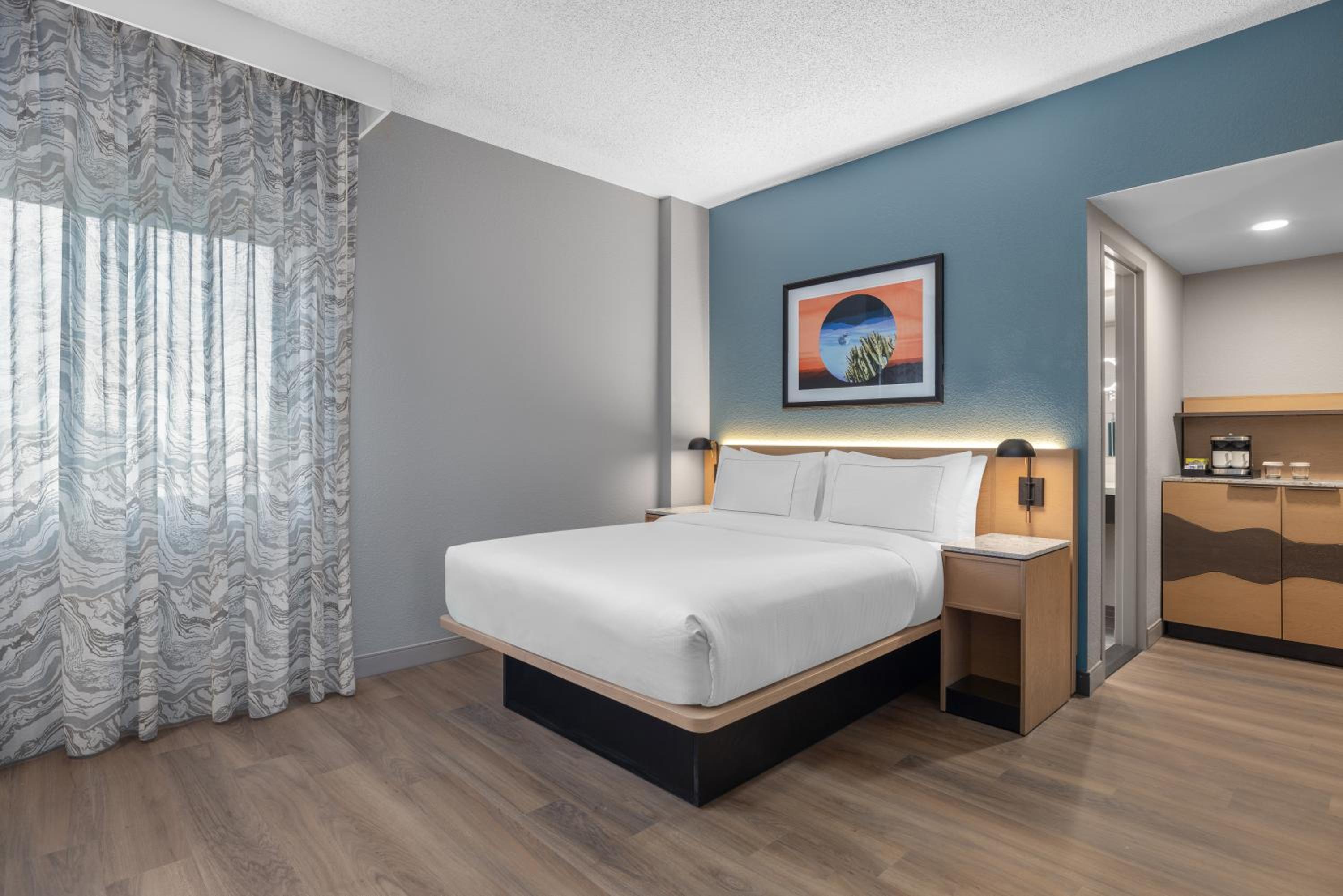 Queen Room