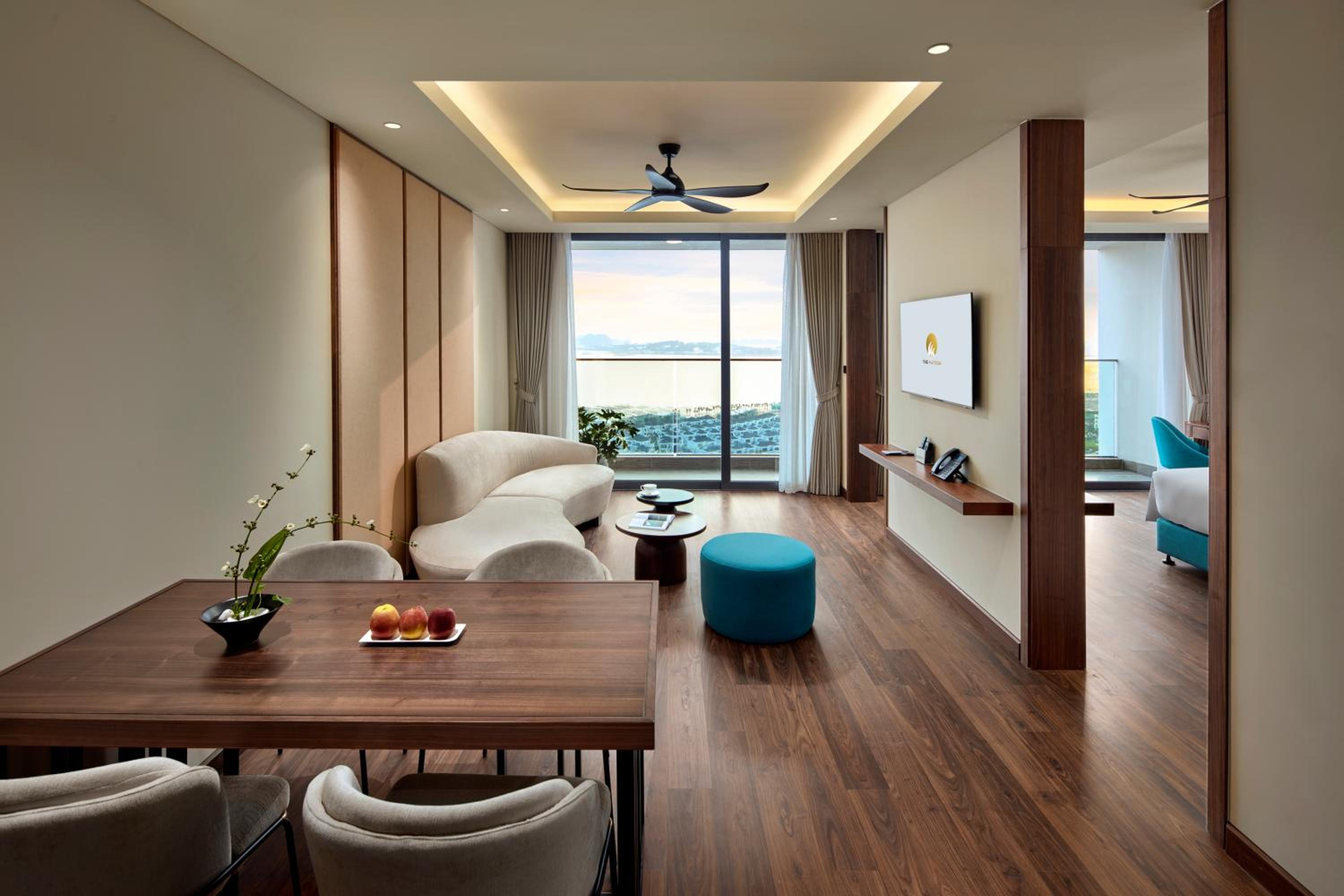 Luxury Suite with Ocean View