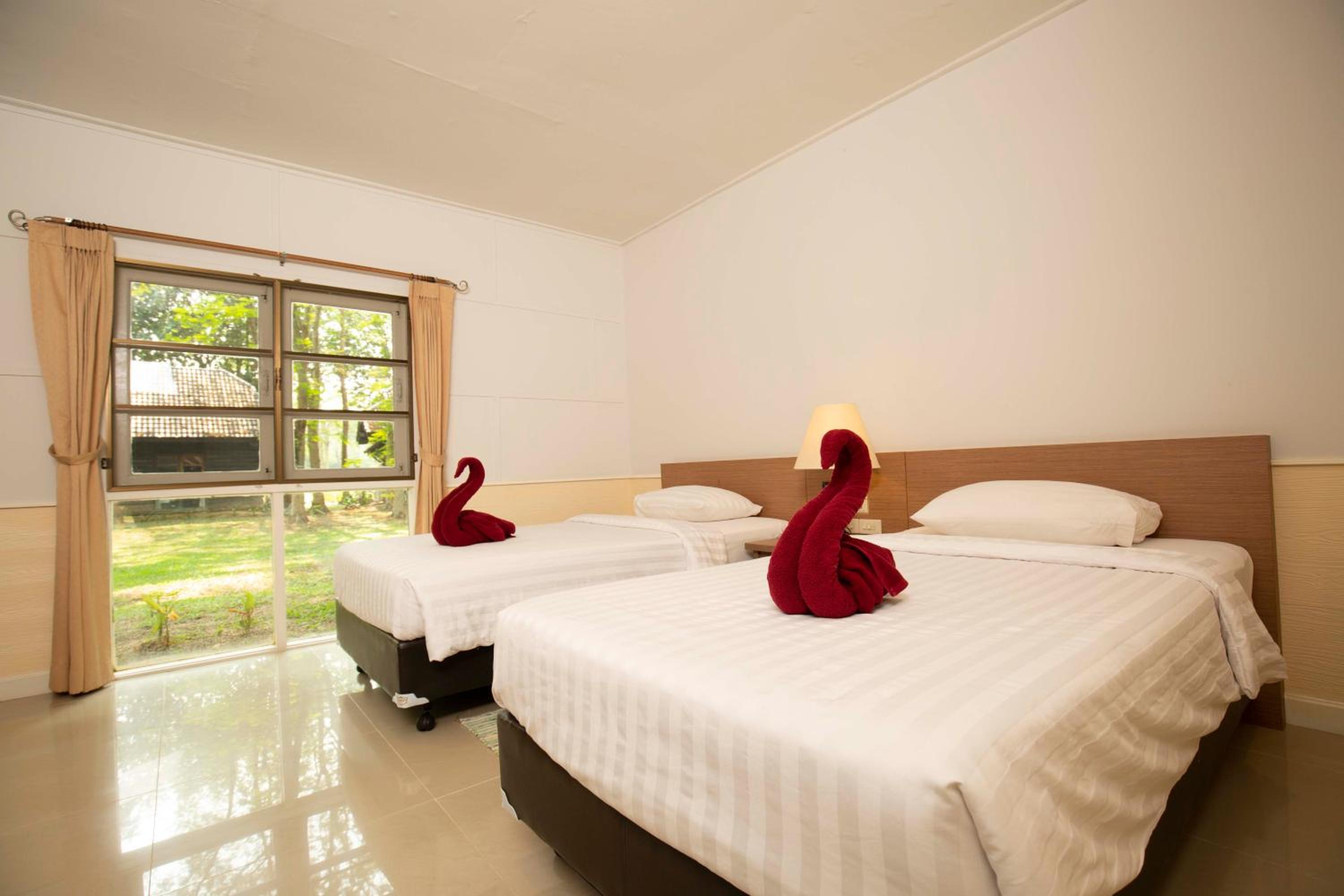 Deluxe Twin Room - Photo 3