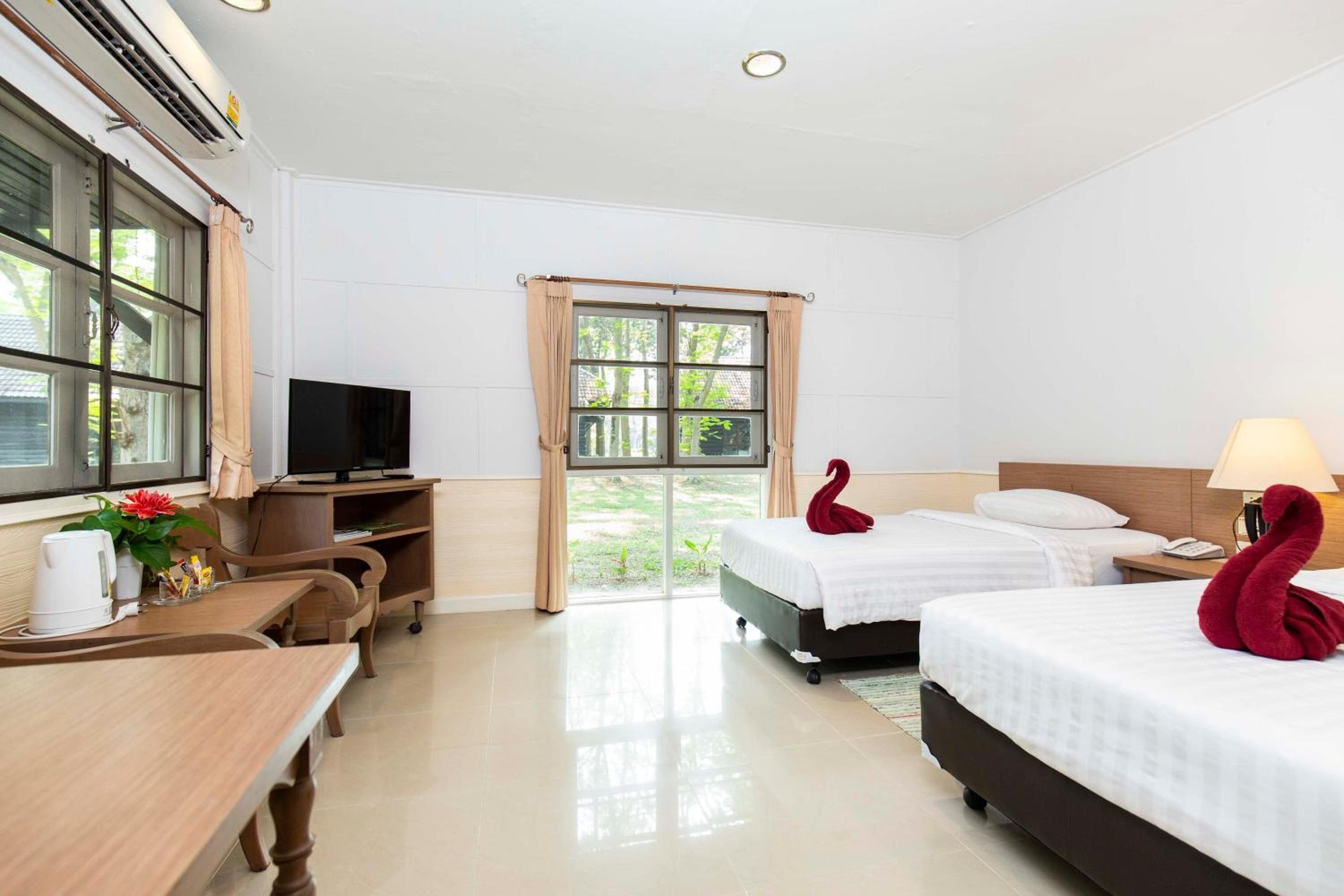 Deluxe Twin Room - Photo 5