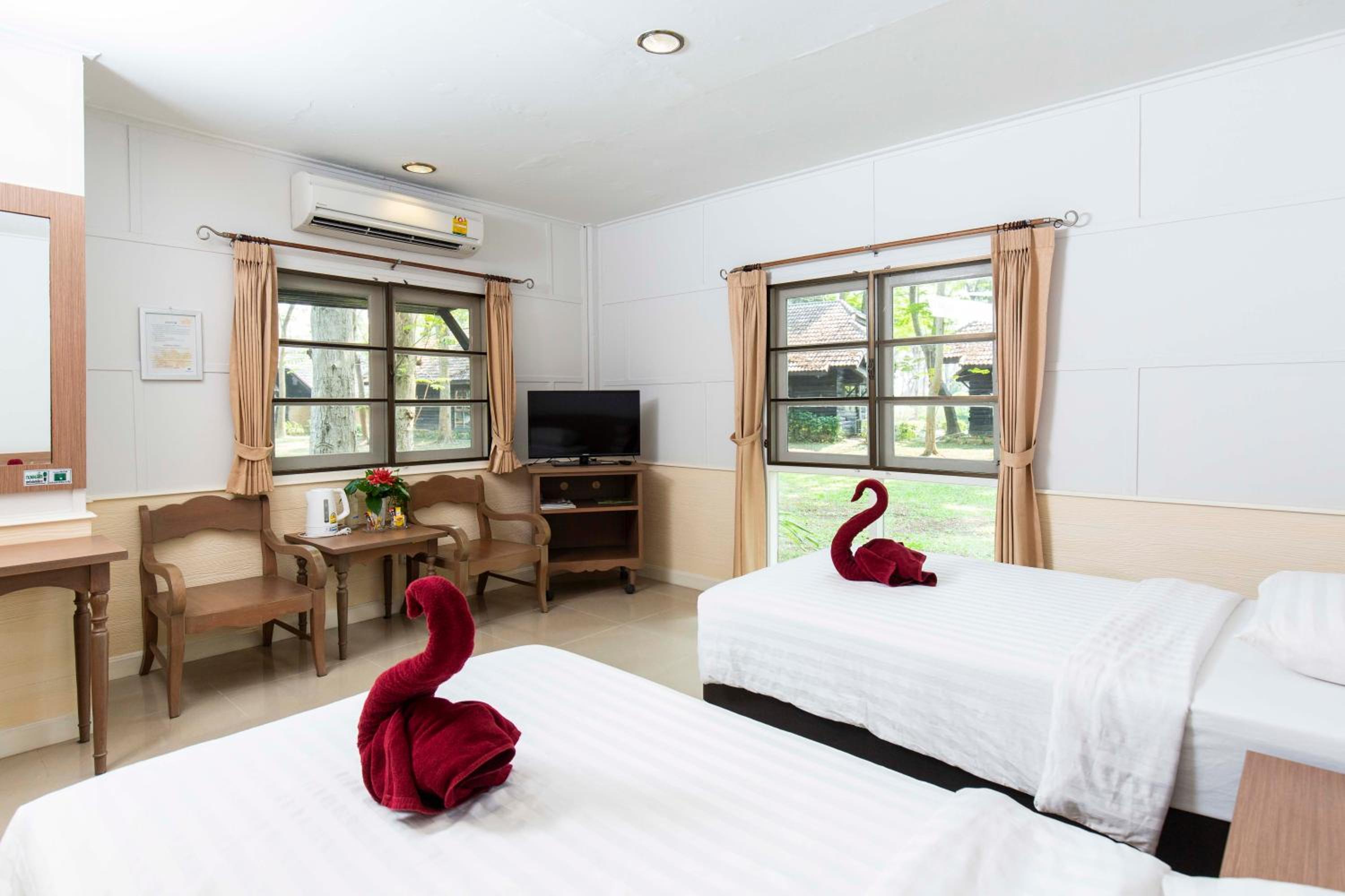 Deluxe Twin Room - Photo 7