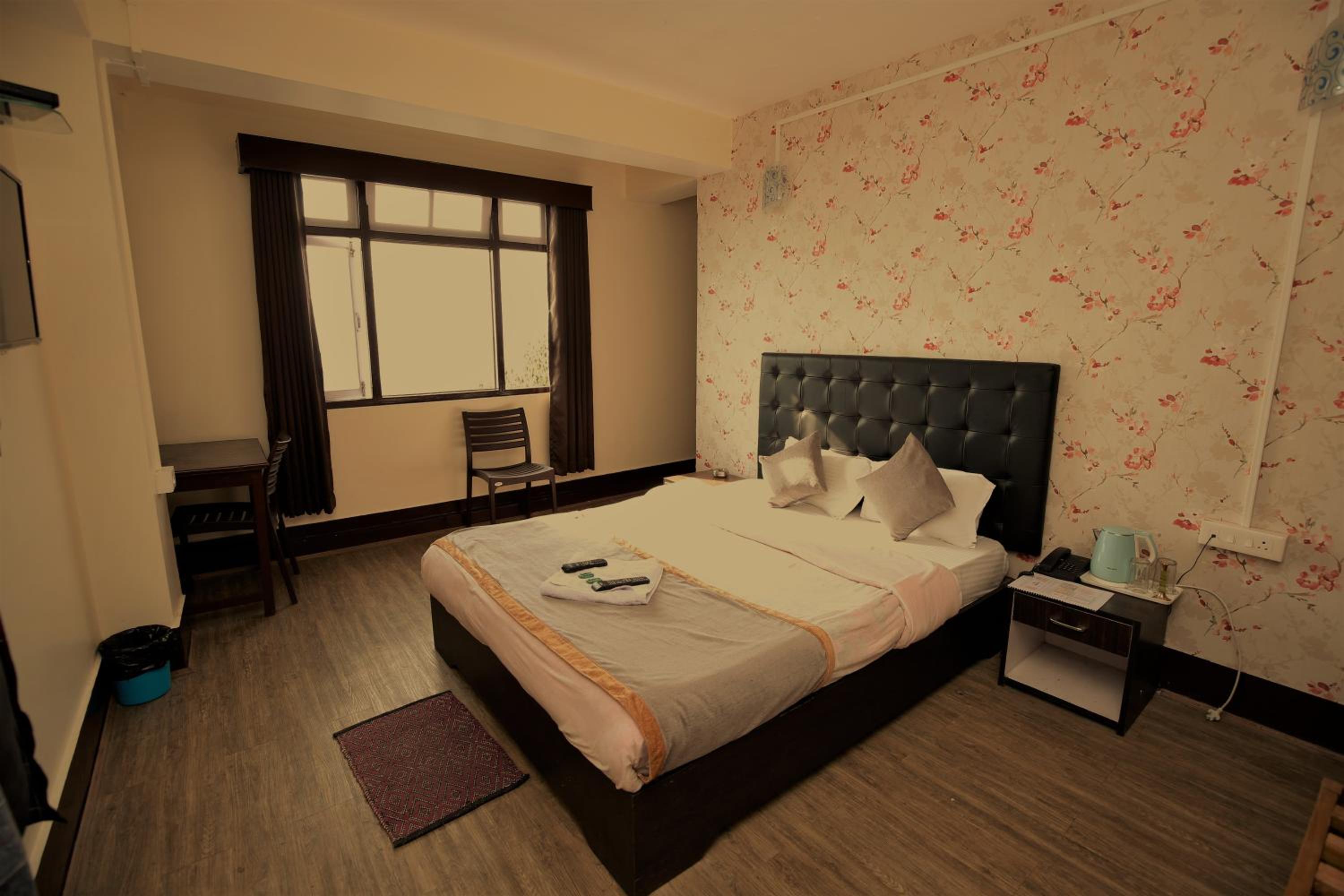 Deluxe Room - Photo 14
