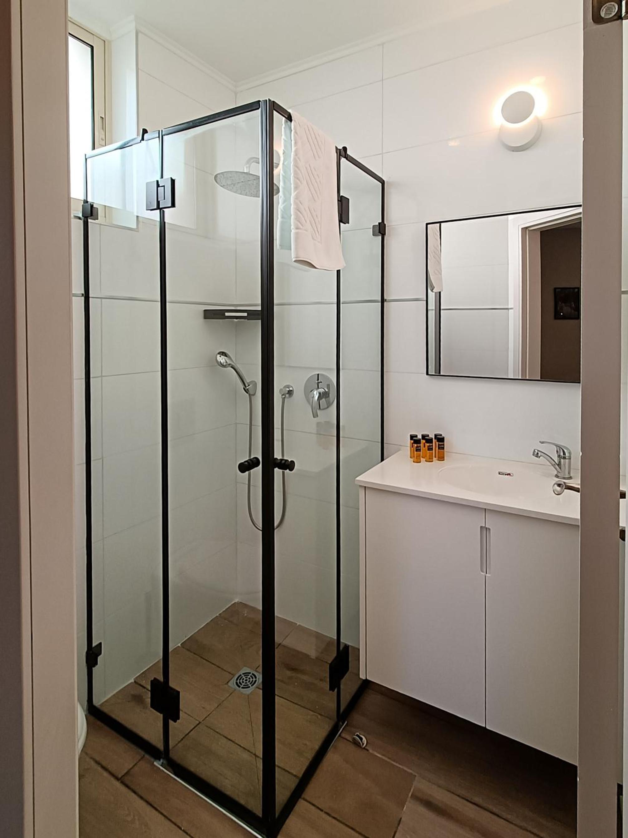 Standard Room - Photo 25