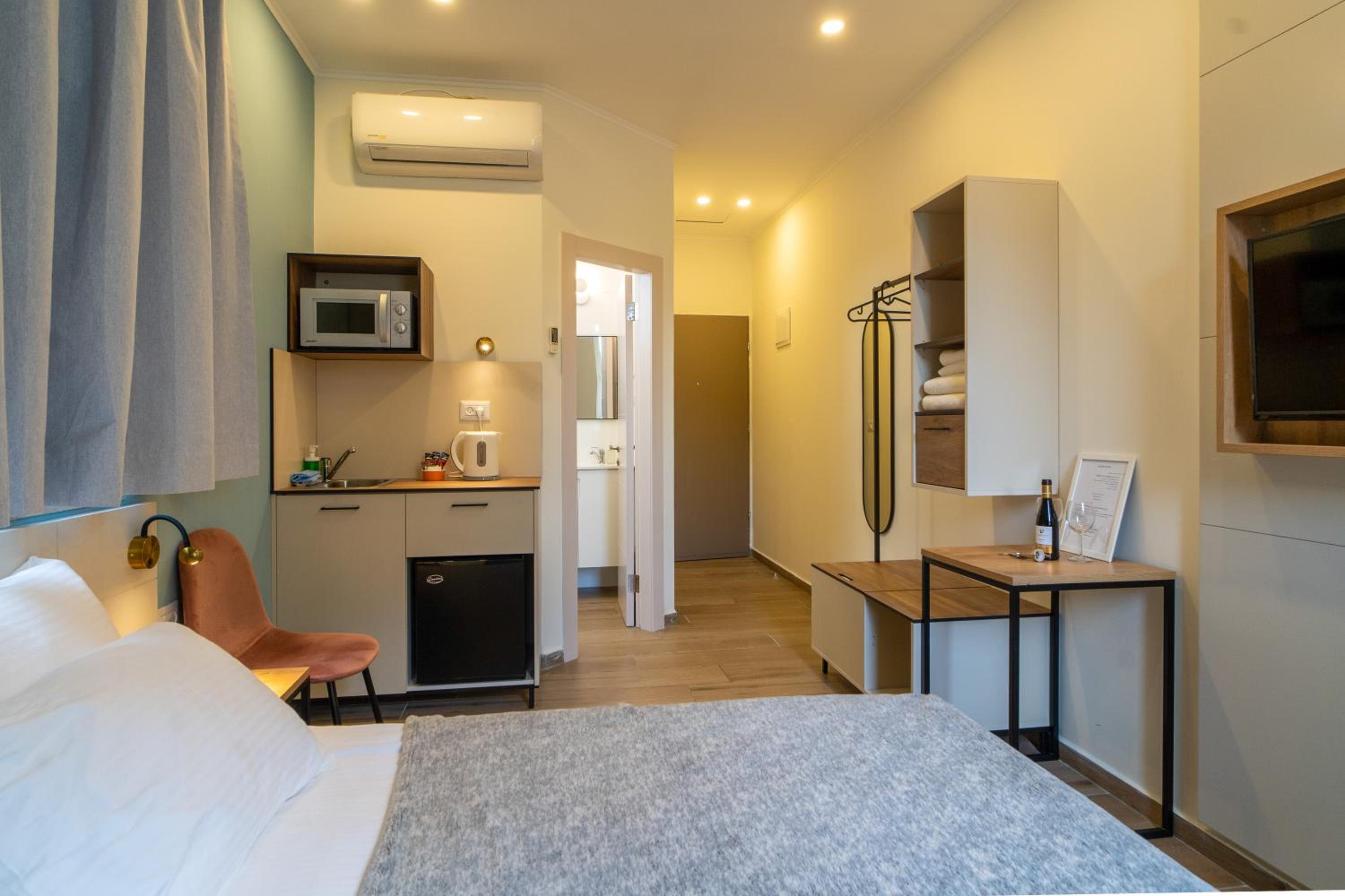 Standard Room - Photo 13