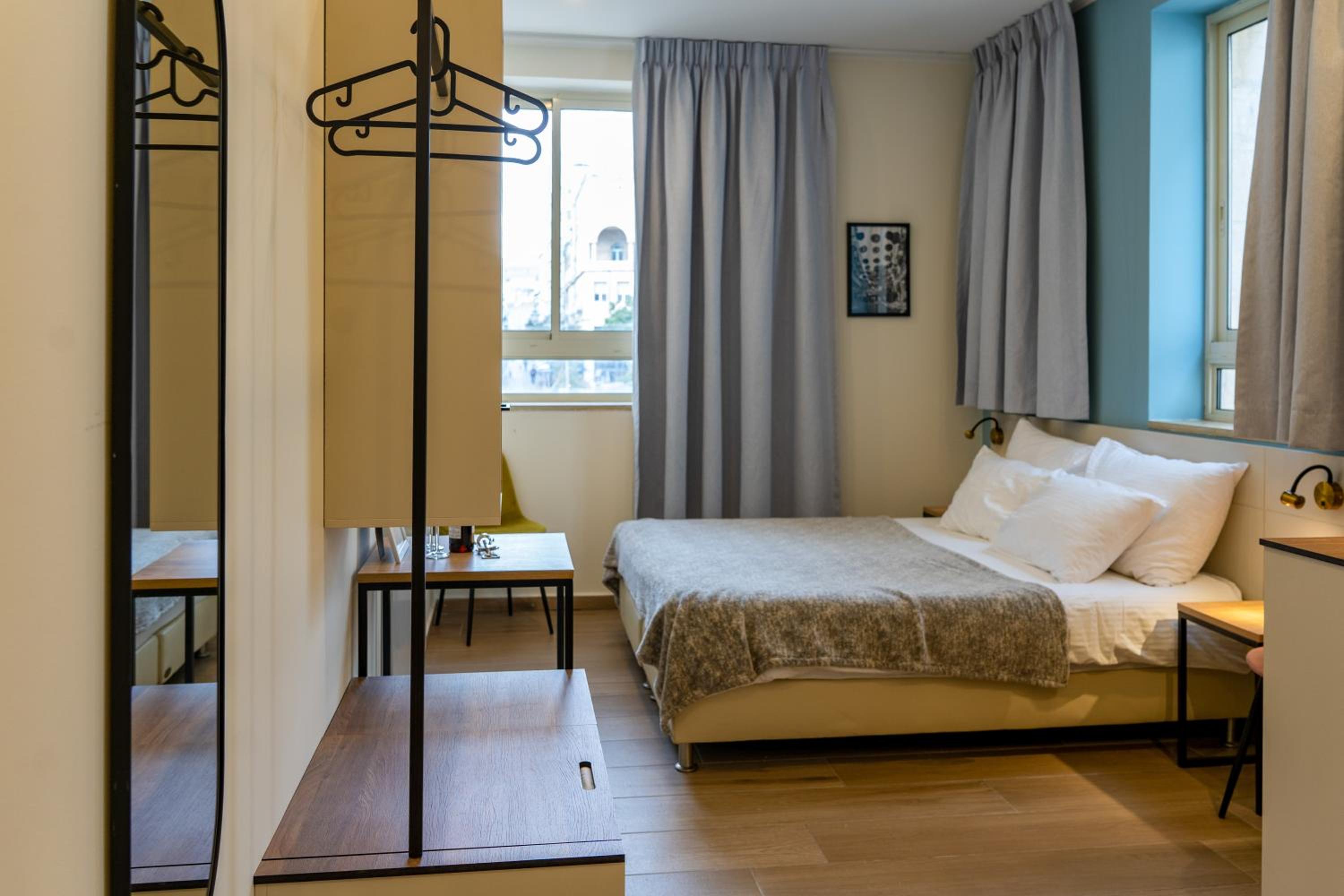 Standard Room - Photo 9
