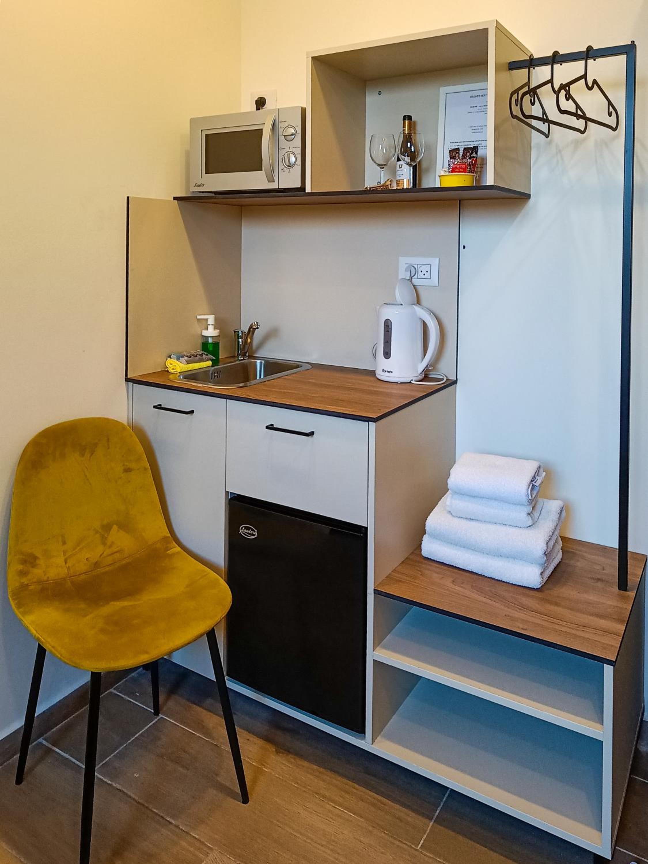 Budget Room - Photo 8