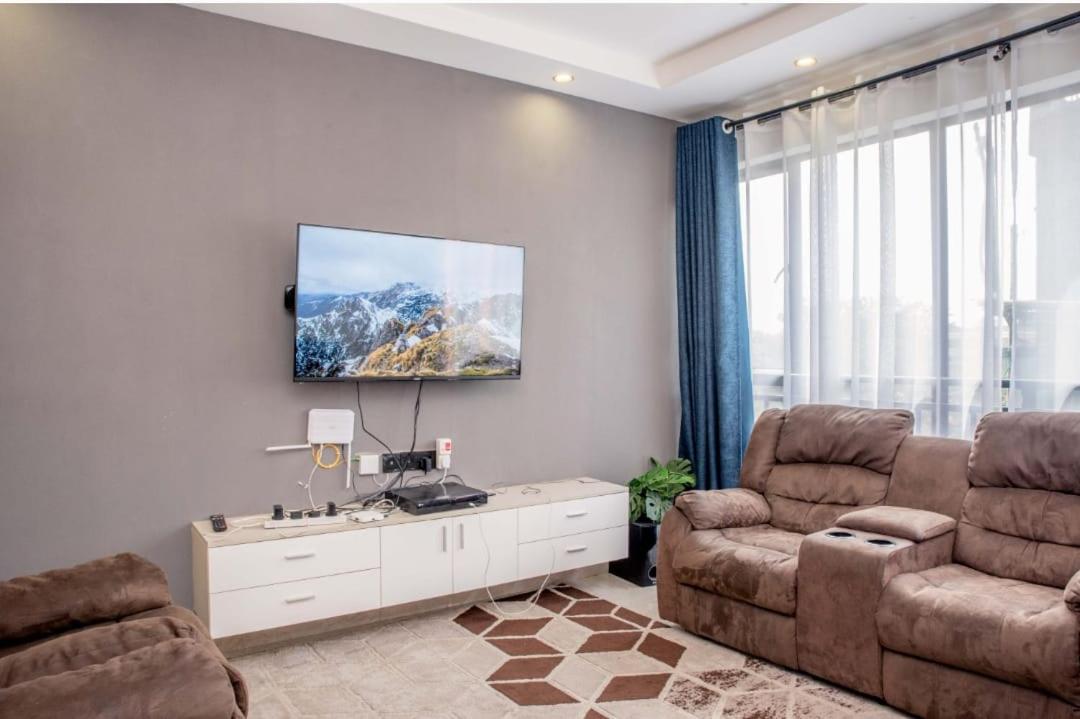Three-Bedroom Apartment - Photo 13