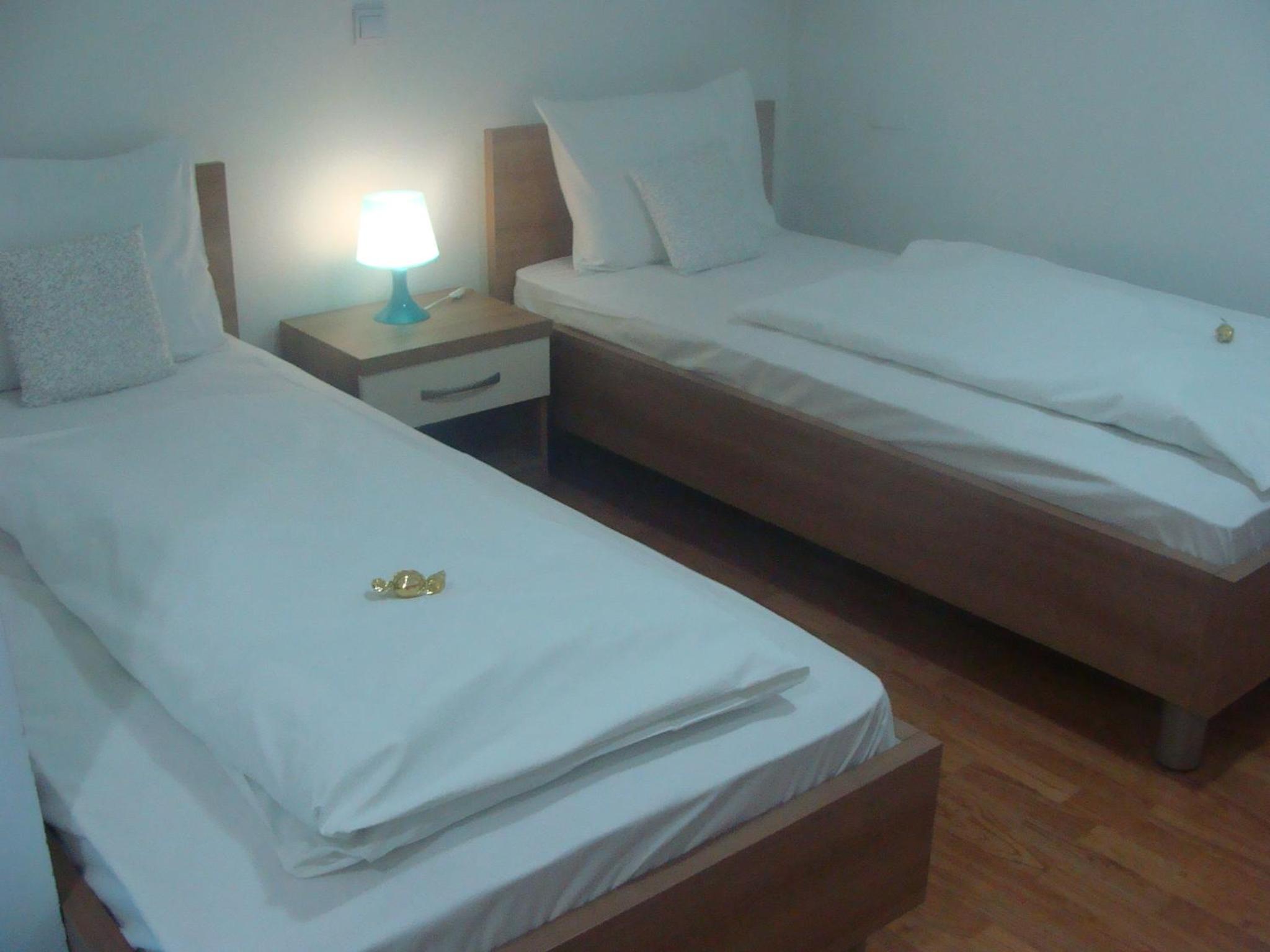 Twin Room - Photo 22