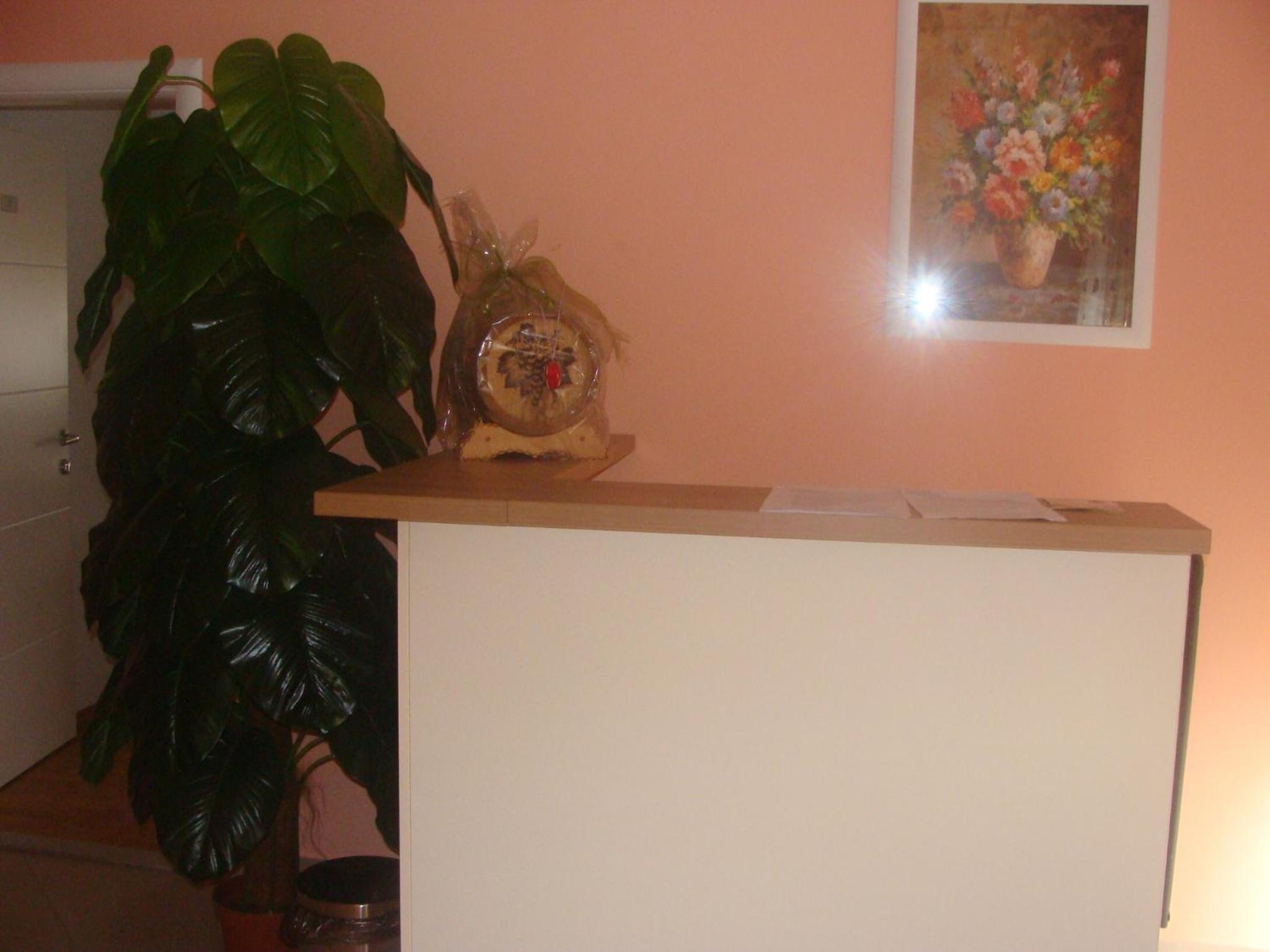 Twin Room - Photo 18