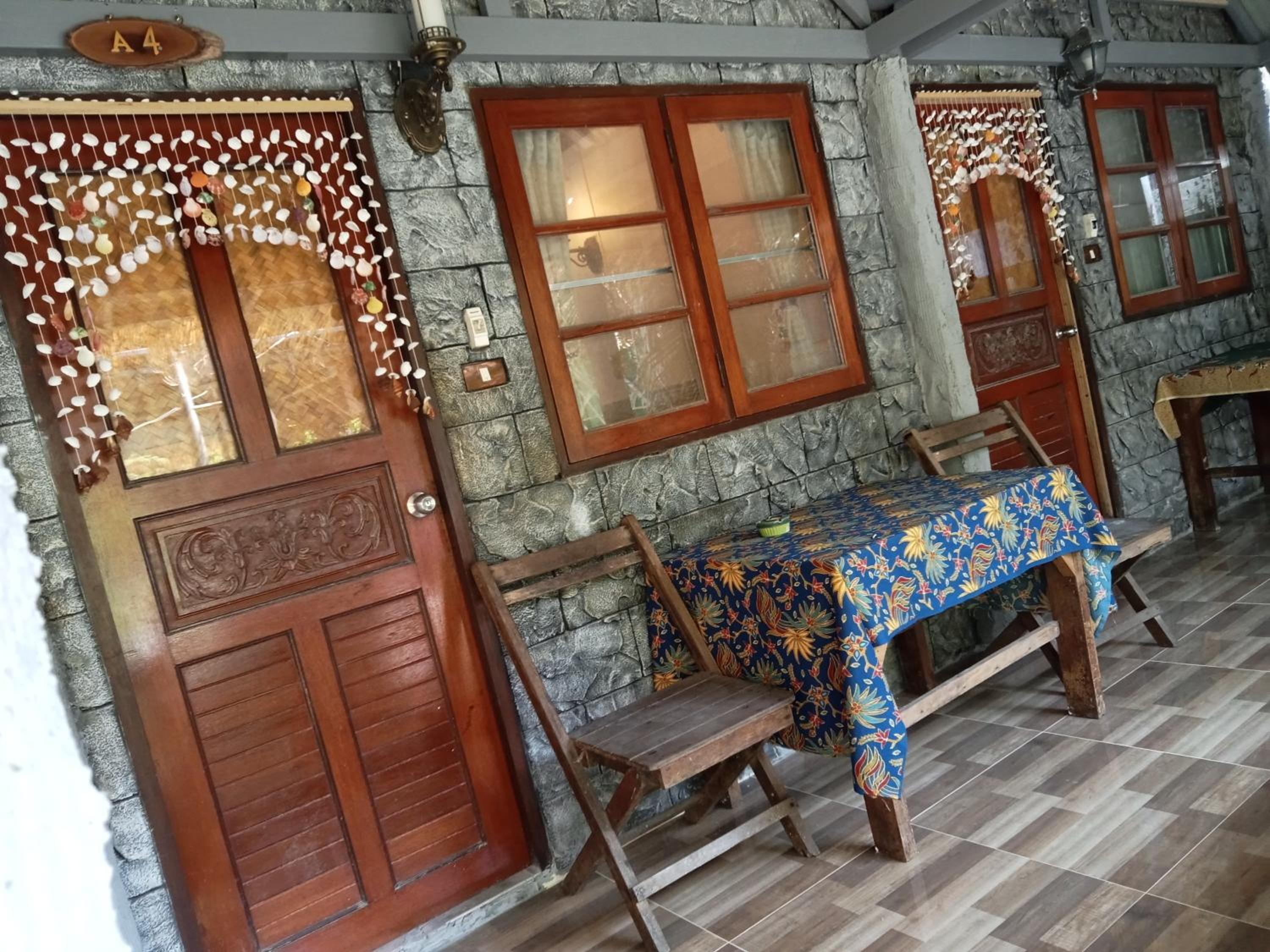 Deluxe Room - Photo 2