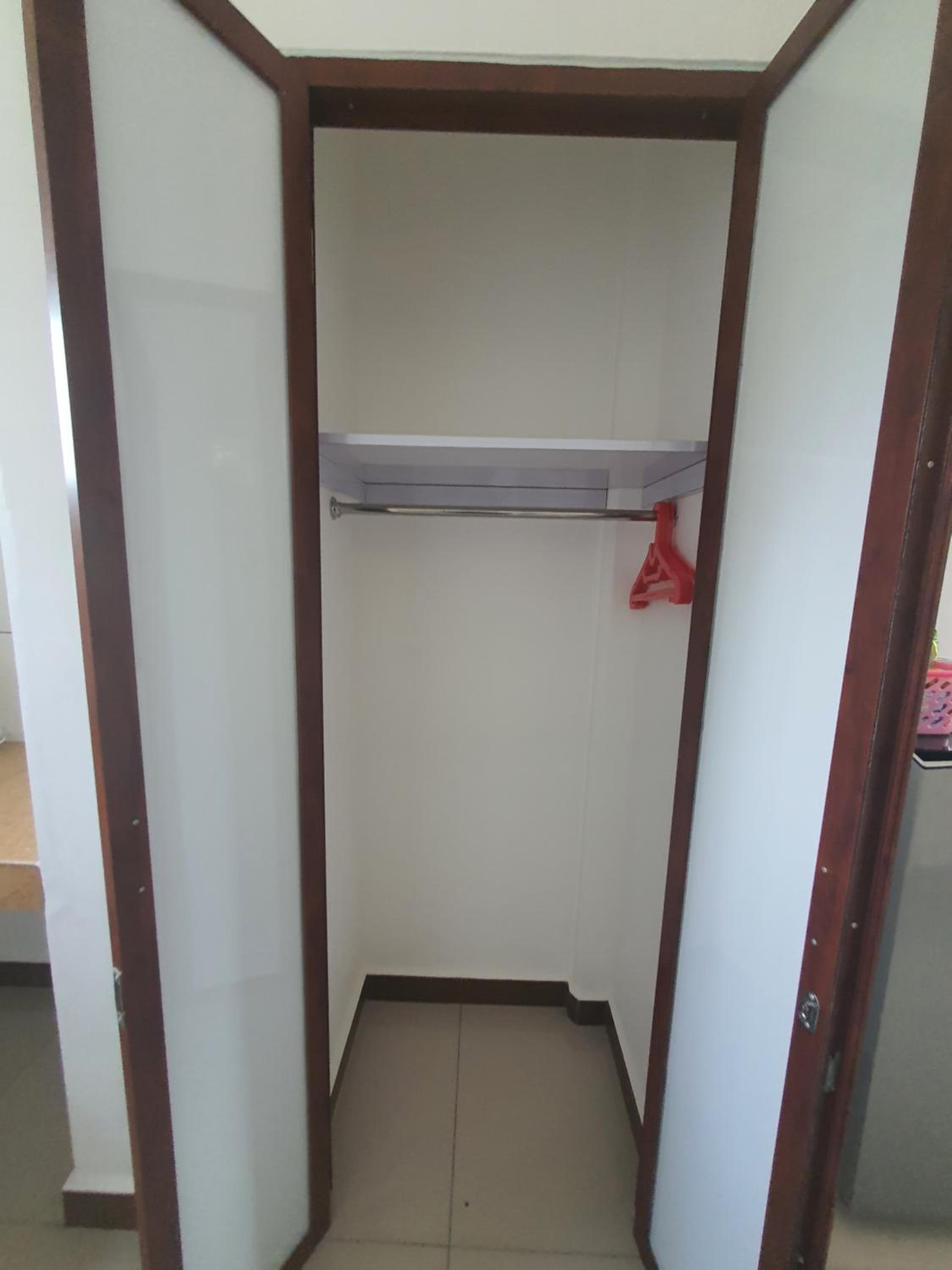 Large Double Room - Photo 11